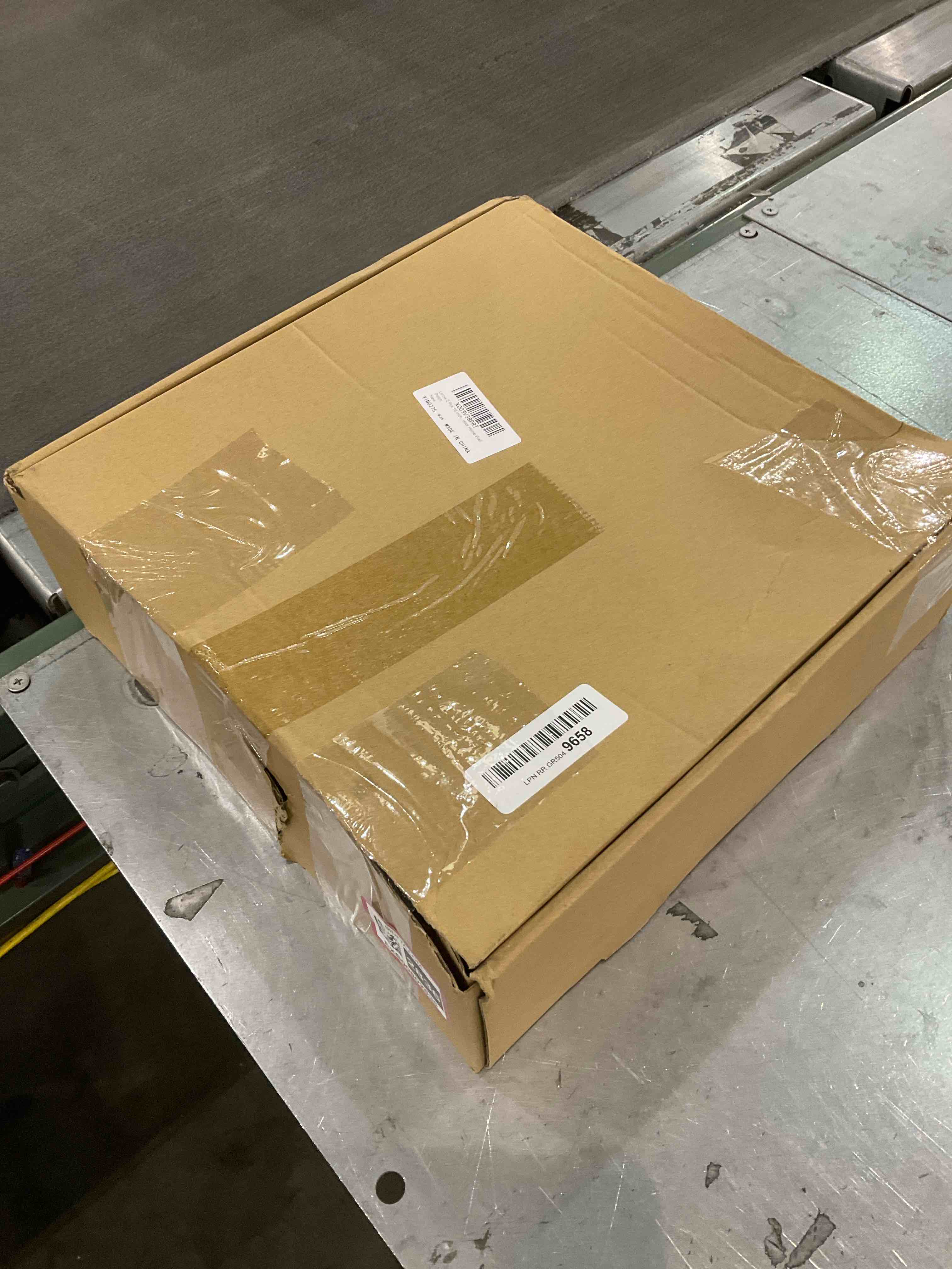 https://s3.amazonaws.com/lotting-images-prod/bidfta/EXS00802836_1699535885958.jpeg