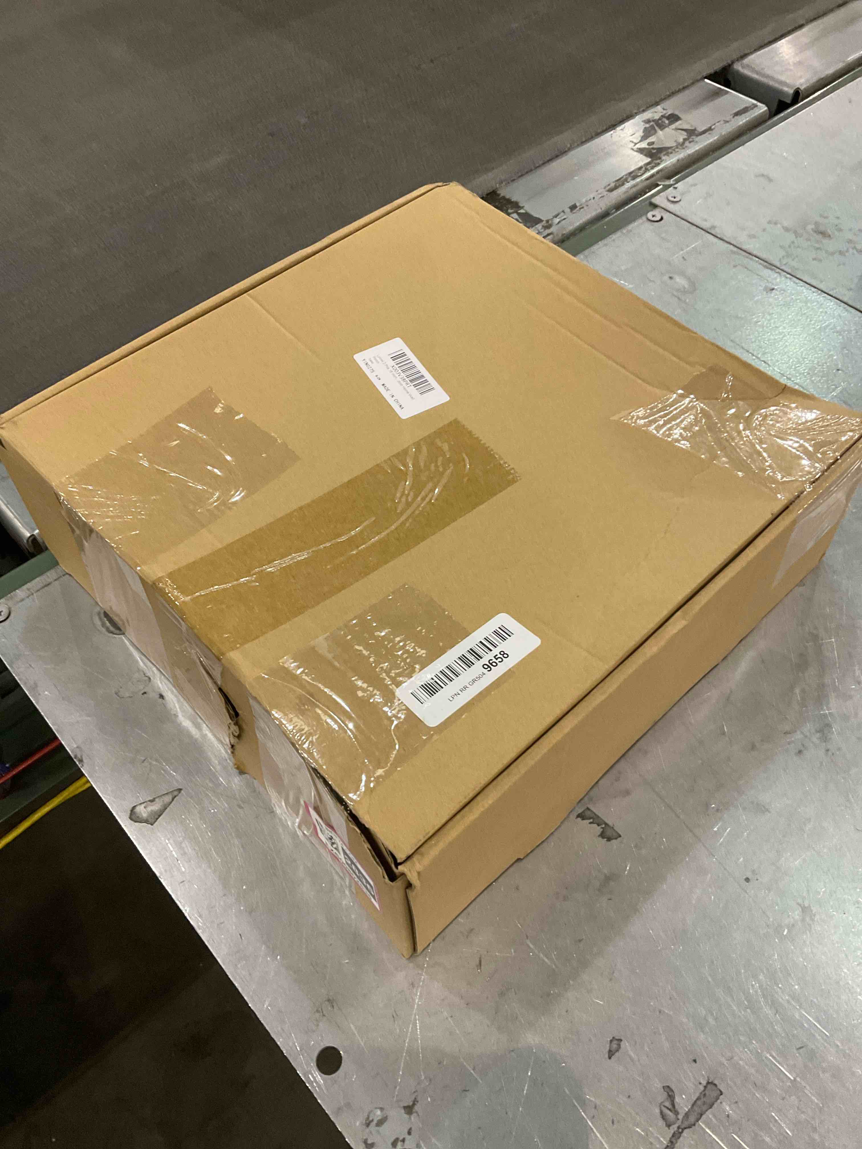 https://s3.amazonaws.com/lotting-images-prod/bidfta/EXS00802836_1699535887004.jpeg