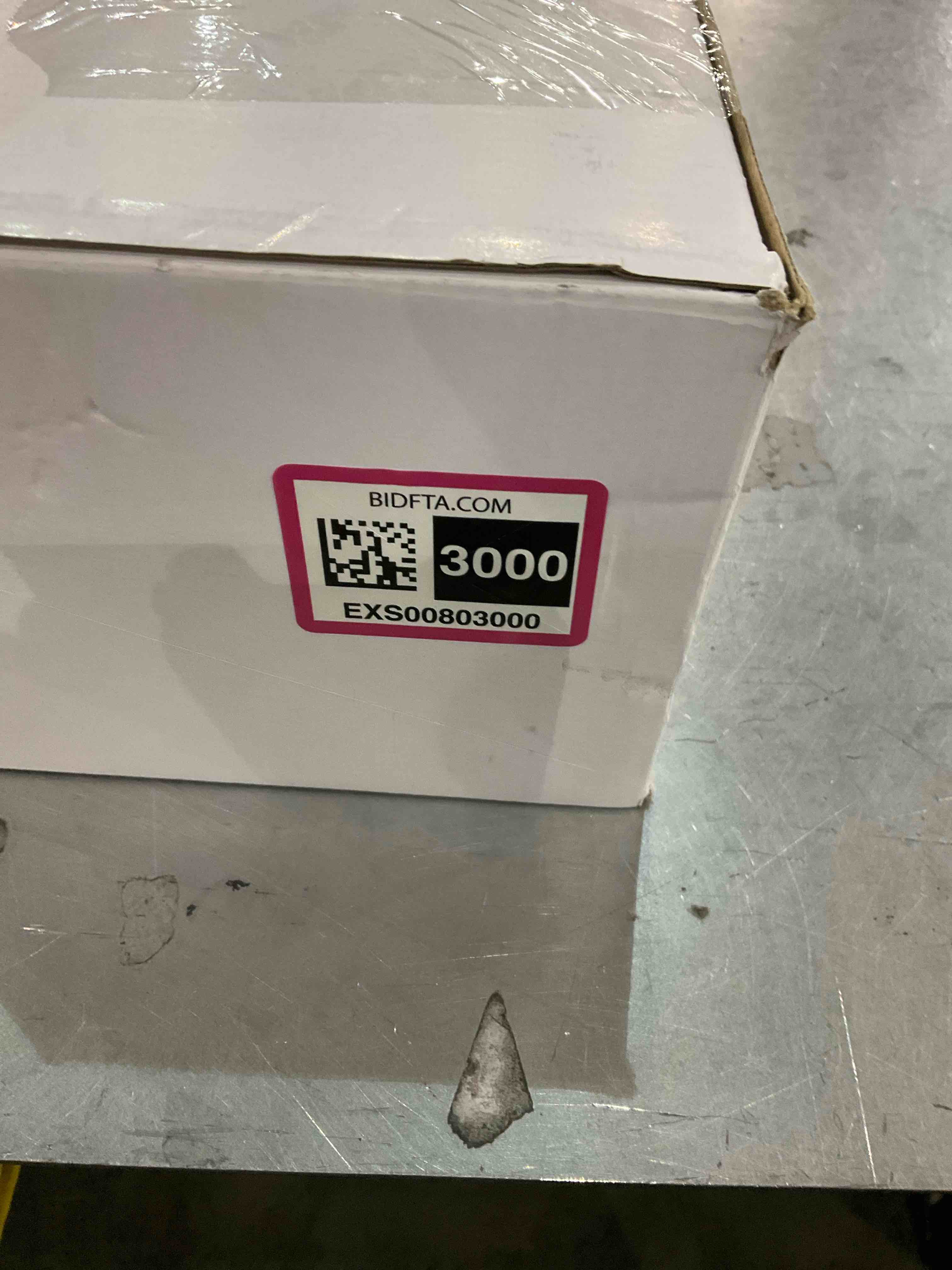 https://s3.amazonaws.com/lotting-images-prod/bidfta/EXS00803000_1699560852263.jpeg