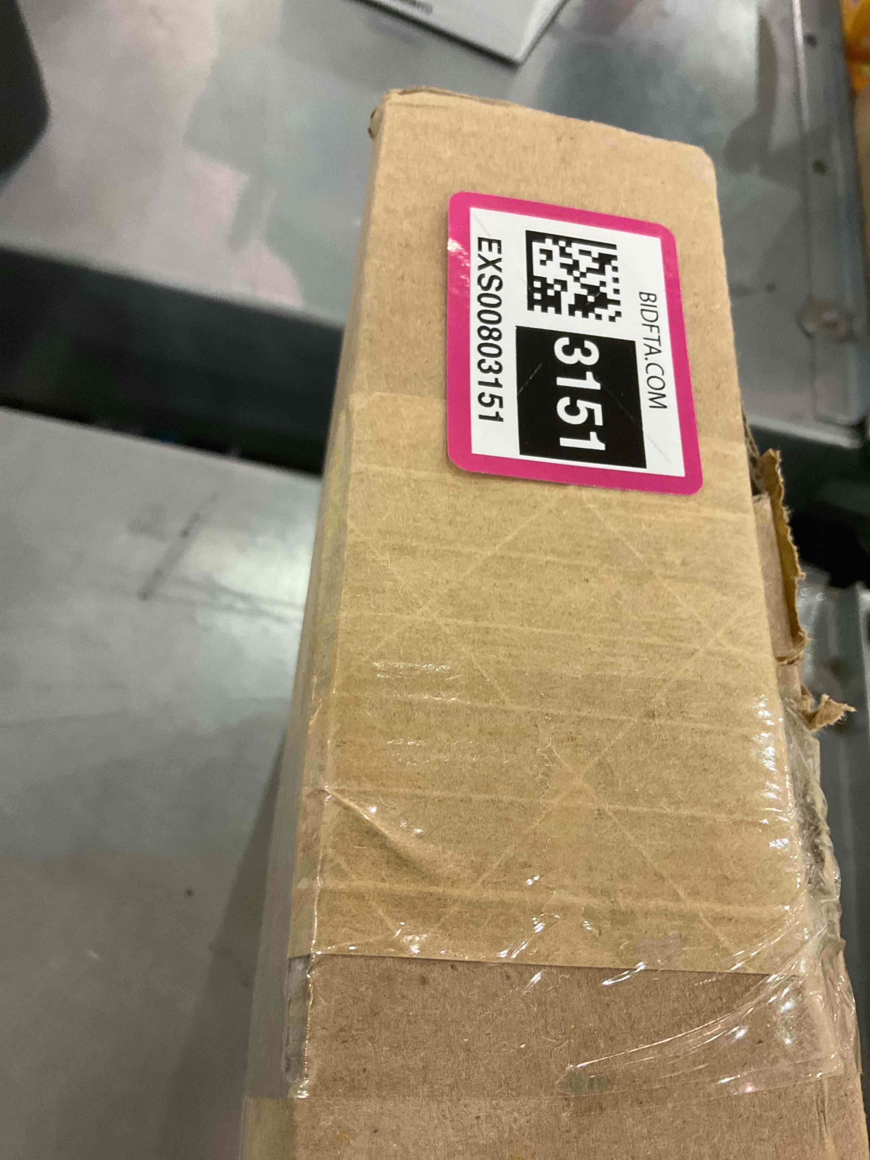 https://s3.amazonaws.com/lotting-images-prod/bidfta/EXS00803151_1700054559920.jpeg