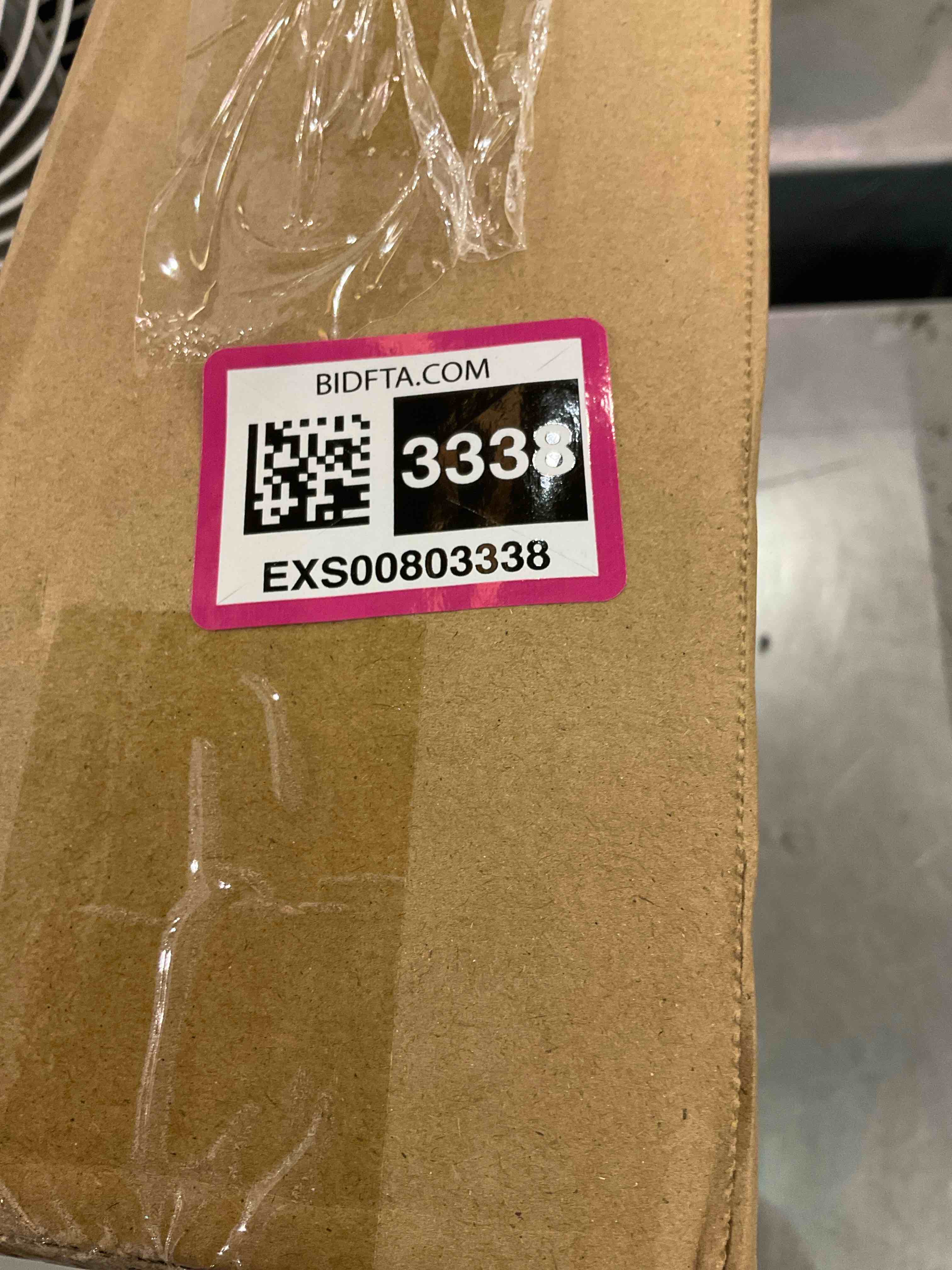 https://s3.amazonaws.com/lotting-images-prod/bidfta/EXS00803338_1700076645597.jpeg