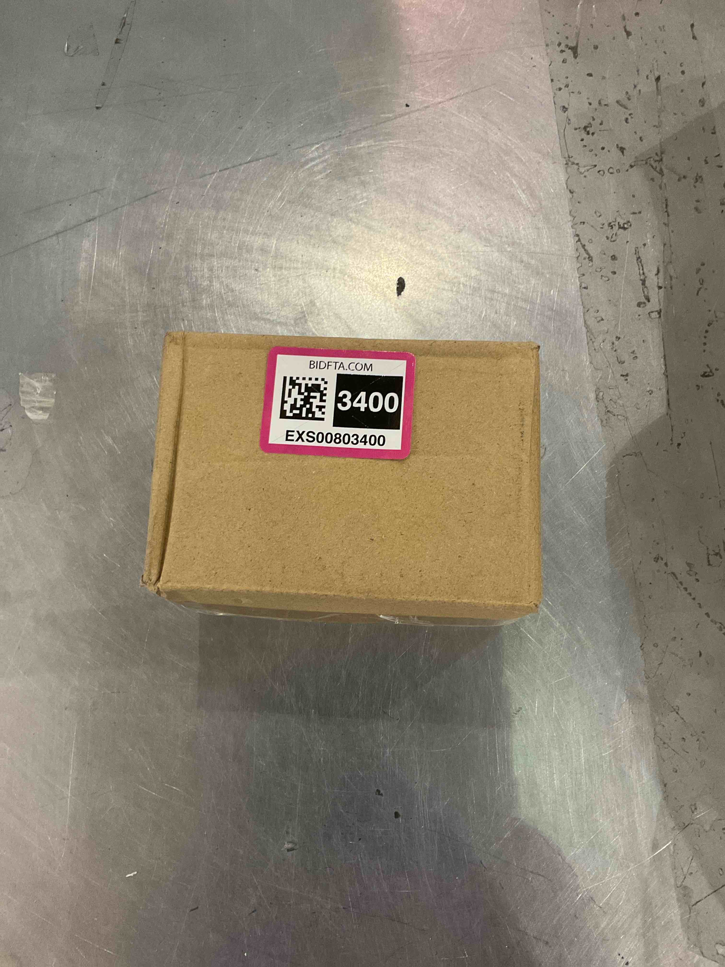 https://s3.amazonaws.com/lotting-images-prod/bidfta/EXS00803400_1700140069746.jpeg