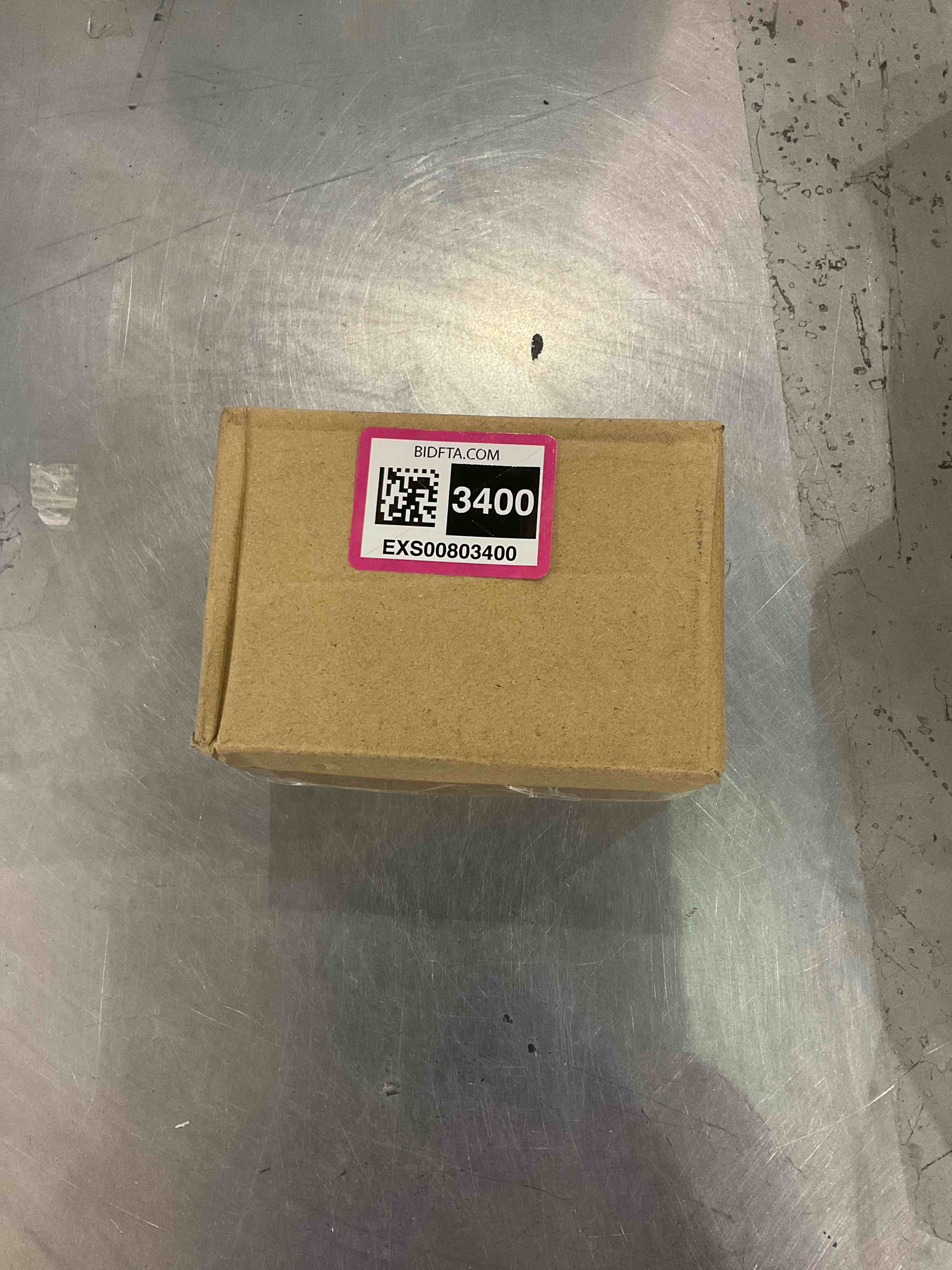 https://s3.amazonaws.com/lotting-images-prod/bidfta/EXS00803400_1700140070743.jpeg