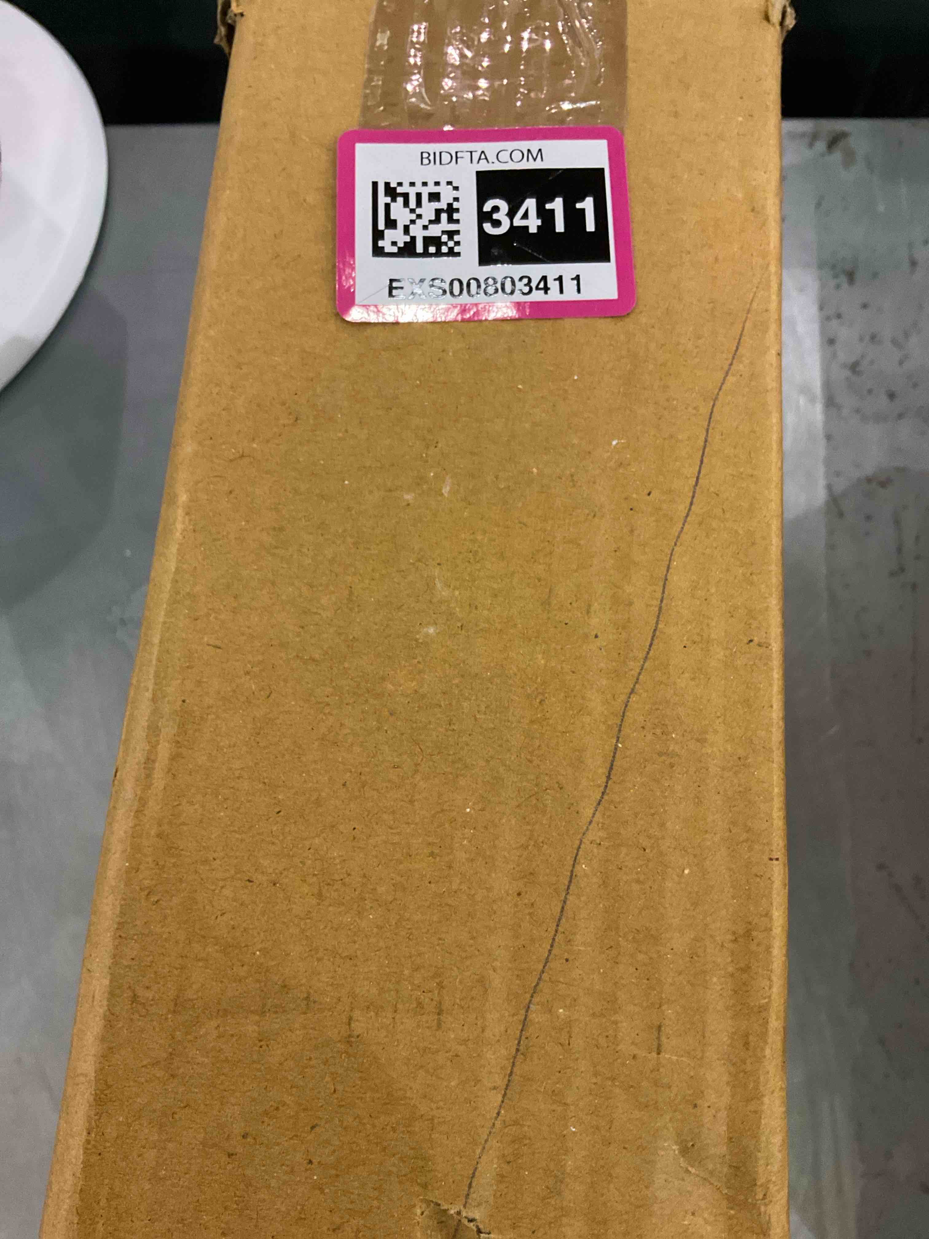 https://s3.amazonaws.com/lotting-images-prod/bidfta/EXS00803411_1700140911291.jpeg