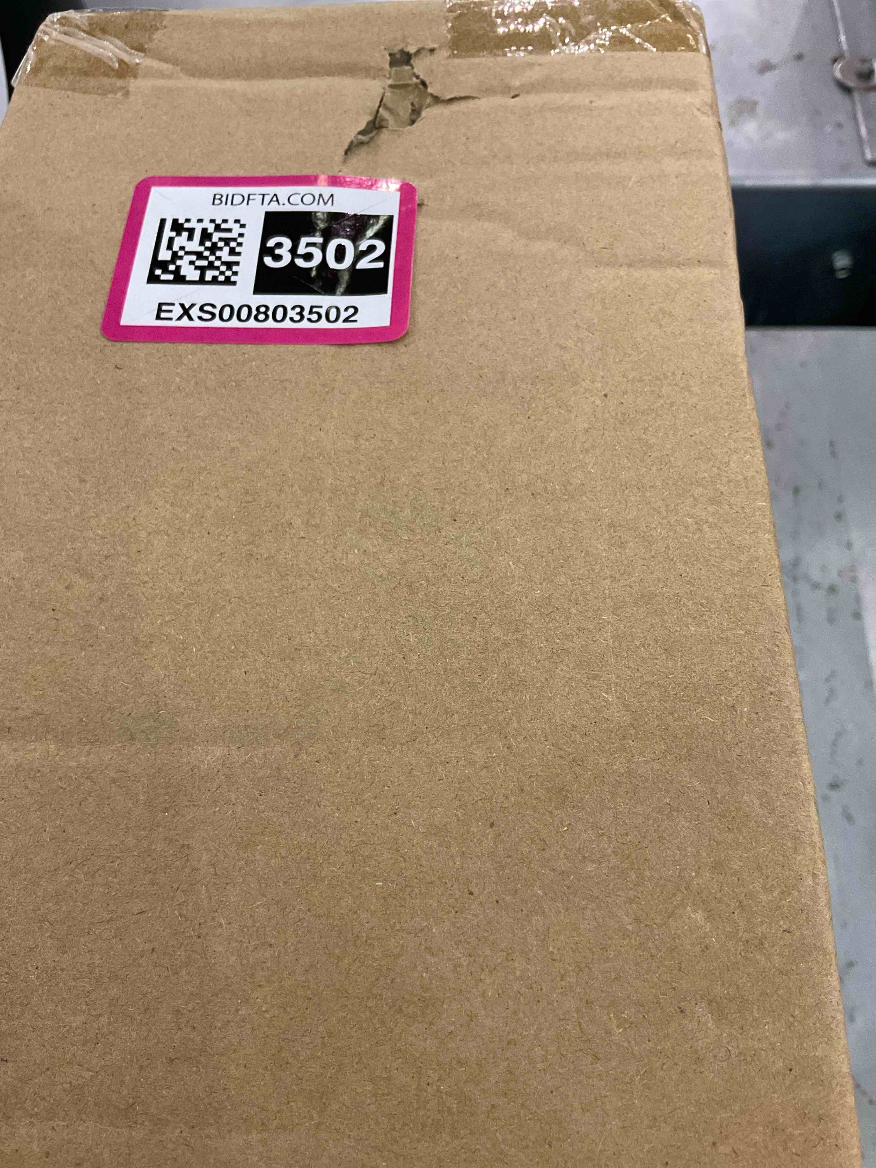 https://s3.amazonaws.com/lotting-images-prod/bidfta/EXS00803502_1700149935267.jpeg