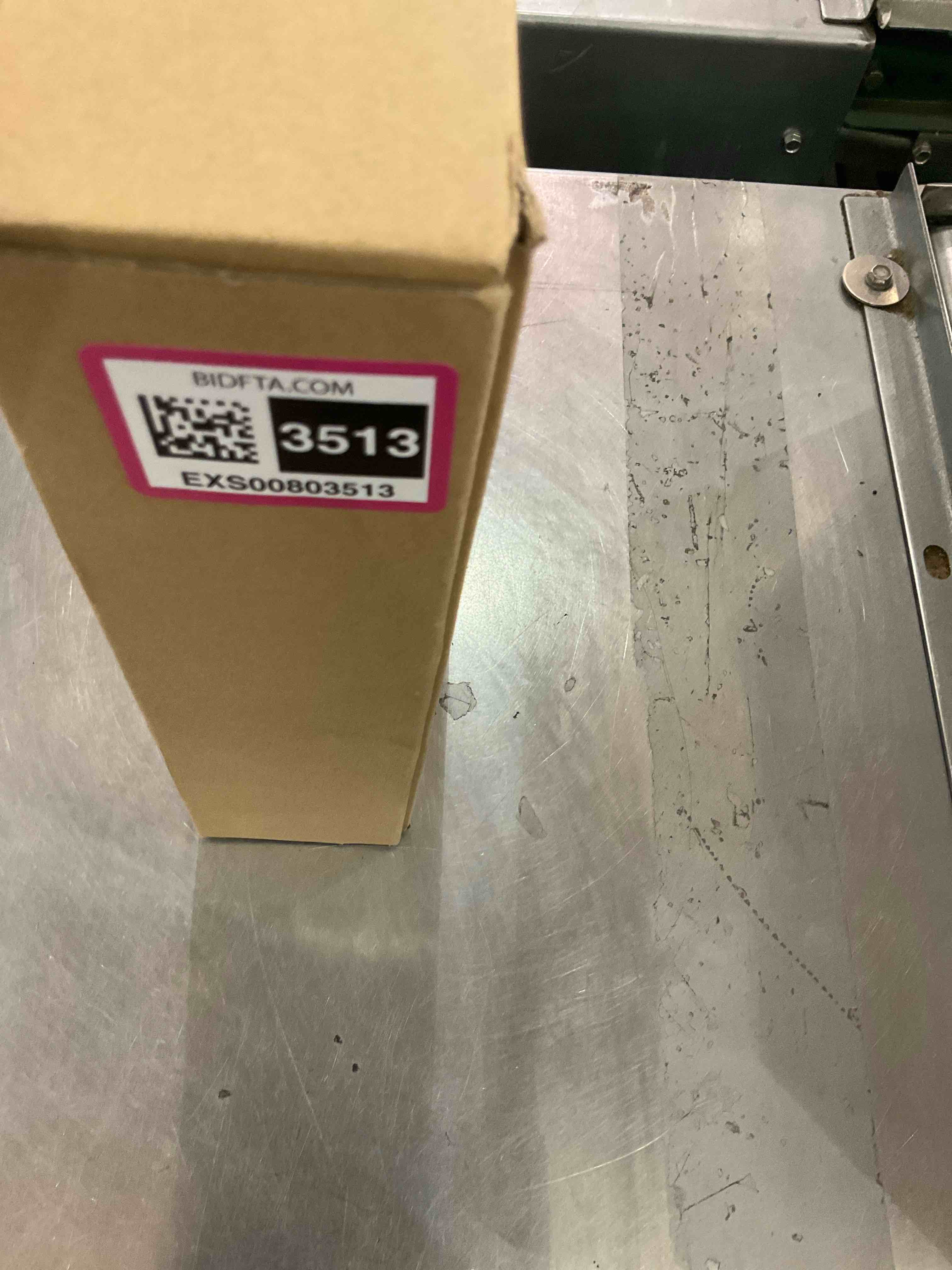 https://s3.amazonaws.com/lotting-images-prod/bidfta/EXS00803513_1700151145901.jpeg