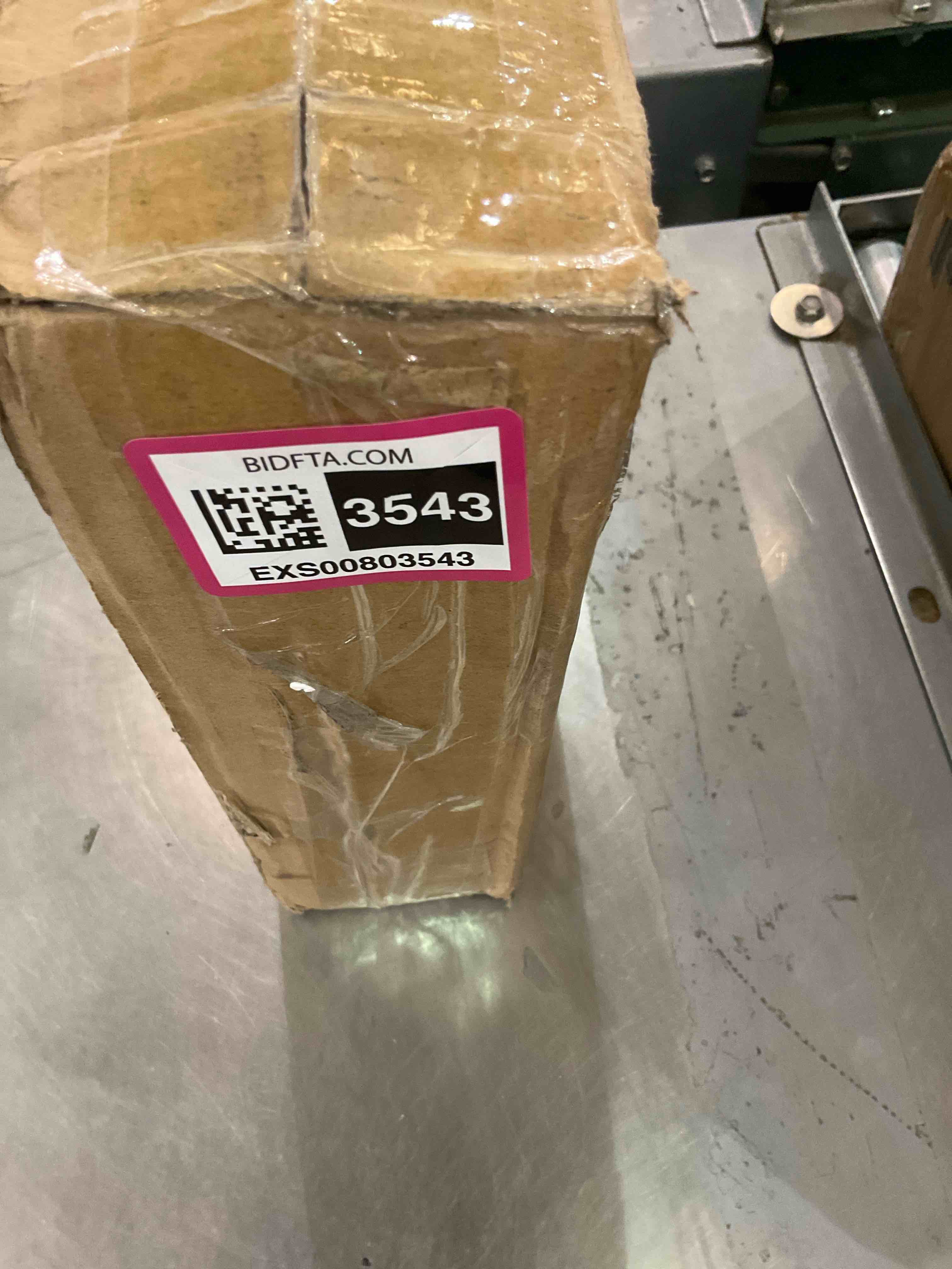 https://s3.amazonaws.com/lotting-images-prod/bidfta/EXS00803543_1700156839693.jpeg