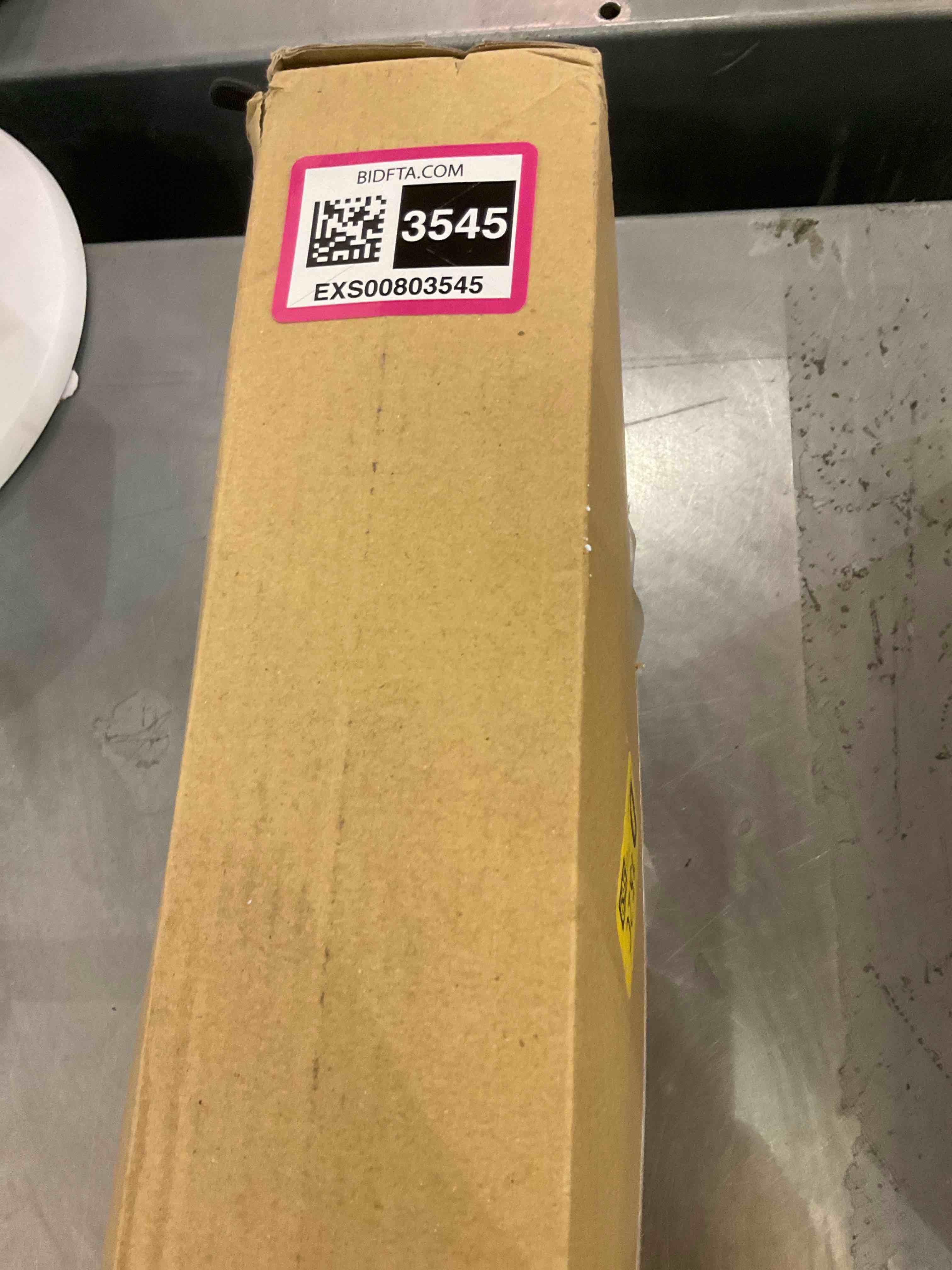 https://s3.amazonaws.com/lotting-images-prod/bidfta/EXS00803545_1700157051501.jpeg