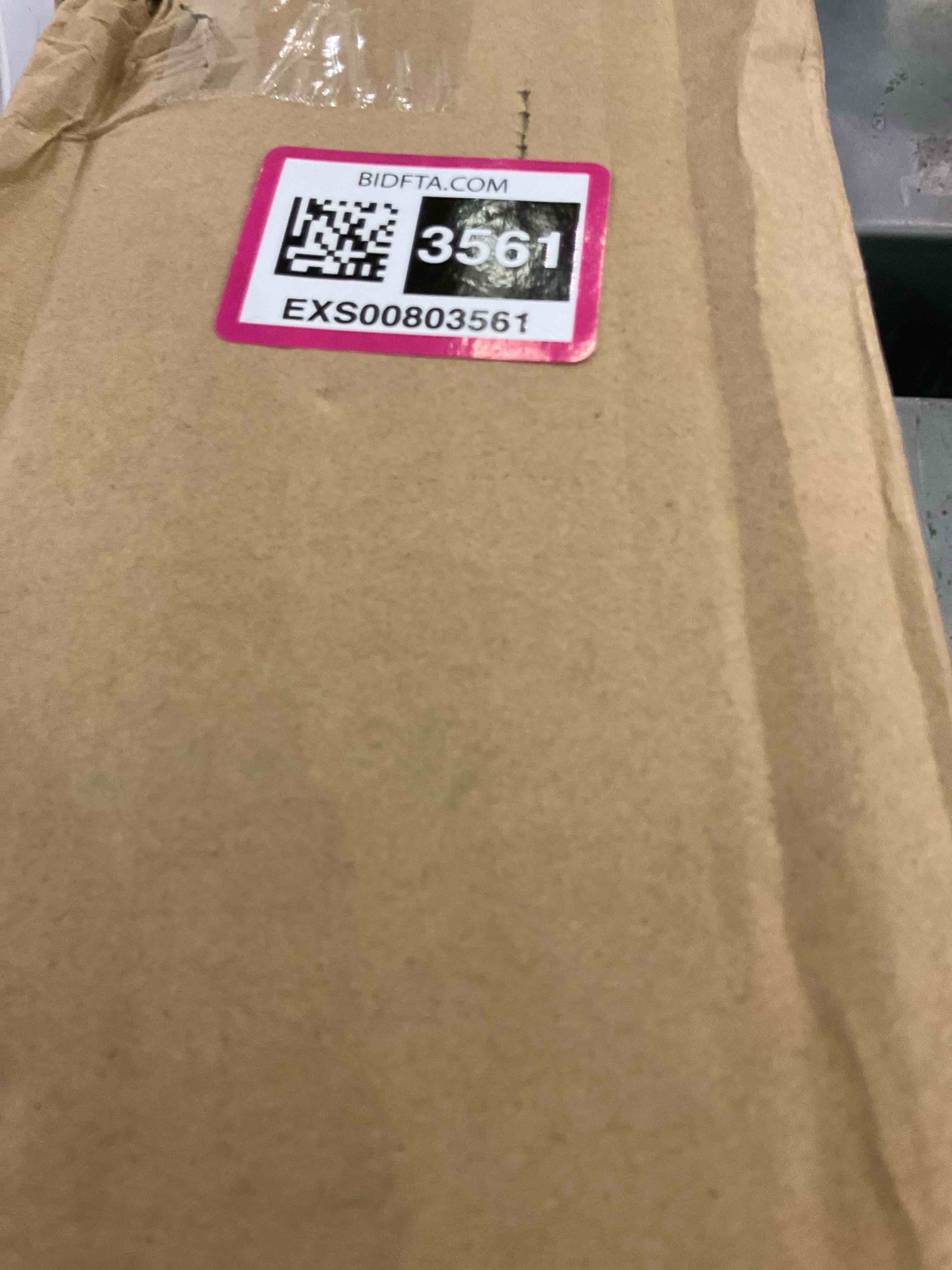https://s3.amazonaws.com/lotting-images-prod/bidfta/EXS00803561_1700159030713.jpeg