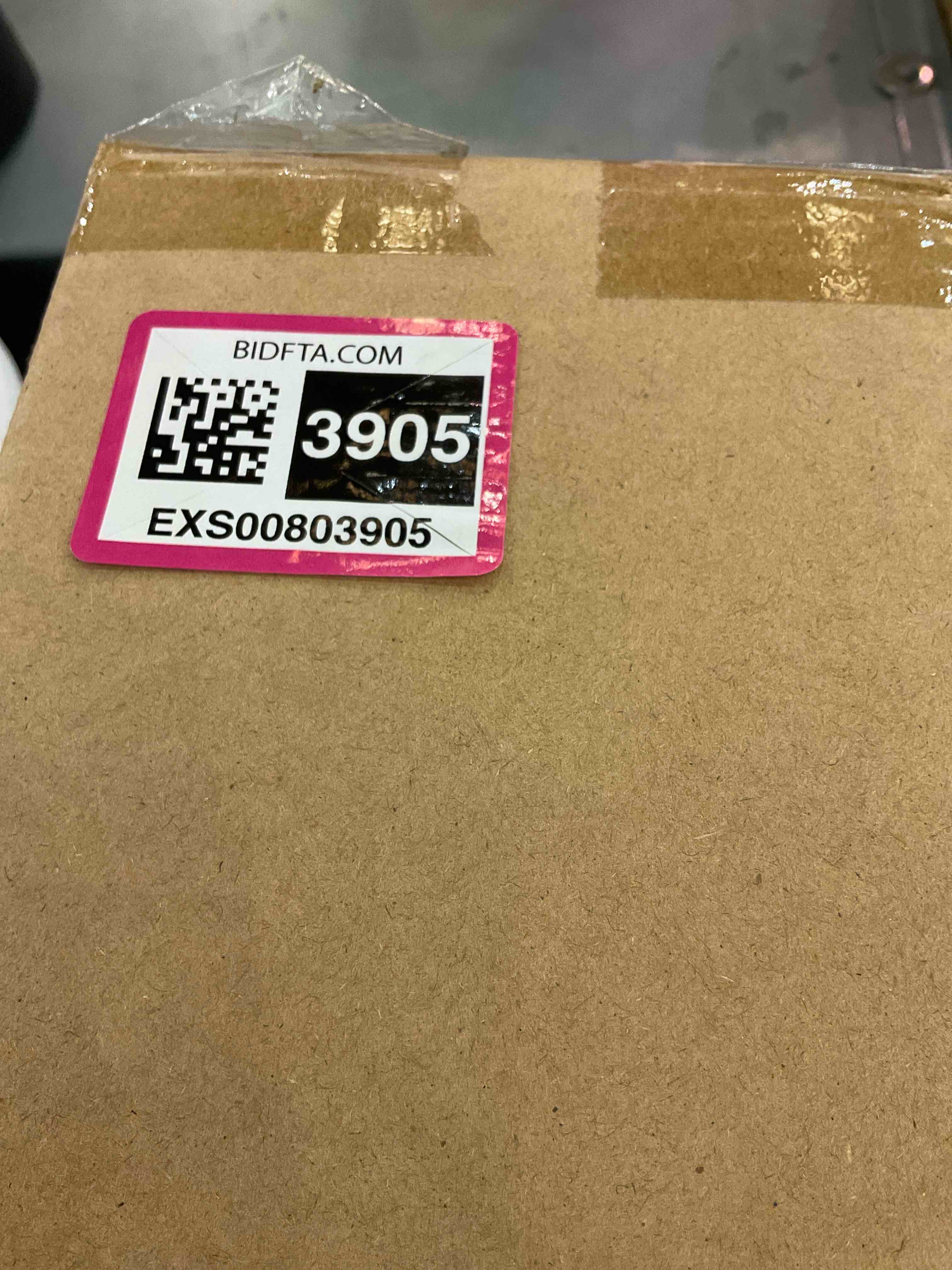 https://s3.amazonaws.com/lotting-images-prod/bidfta/EXS00803905_1700496202357.jpeg