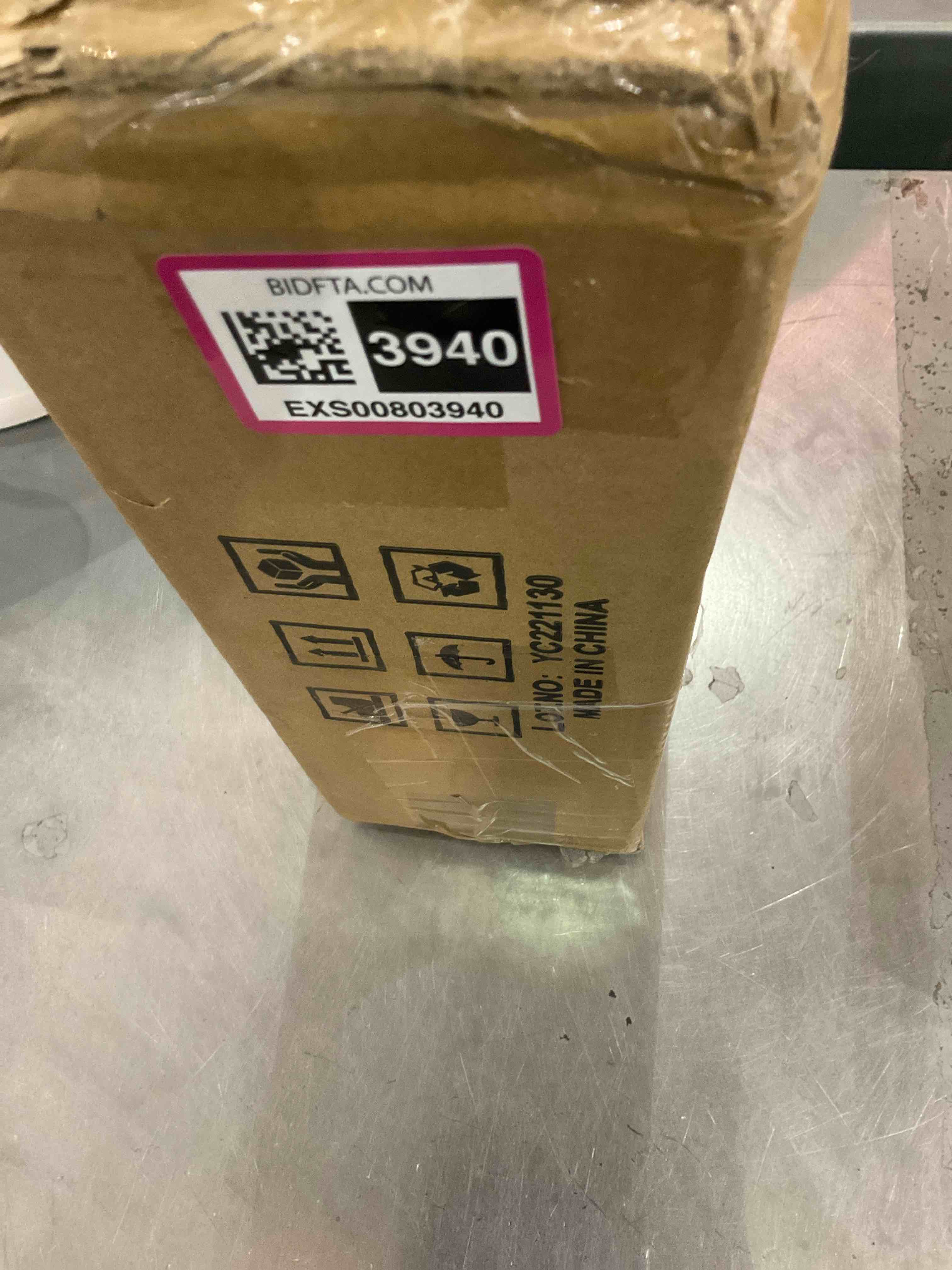 https://s3.amazonaws.com/lotting-images-prod/bidfta/EXS00803940_1700503280849.jpeg