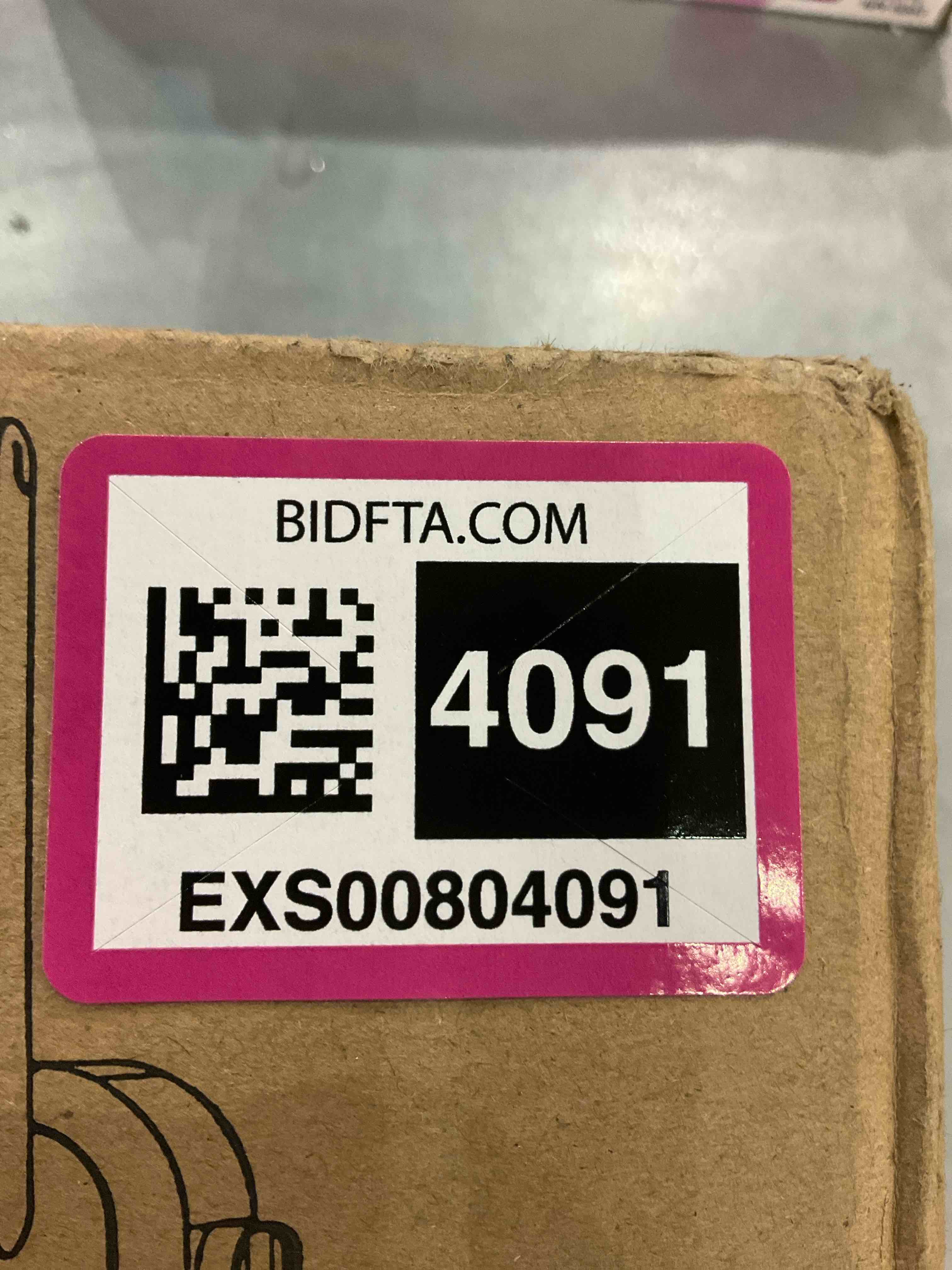 https://s3.amazonaws.com/lotting-images-prod/bidfta/EXS00804091_1700137522373.jpeg