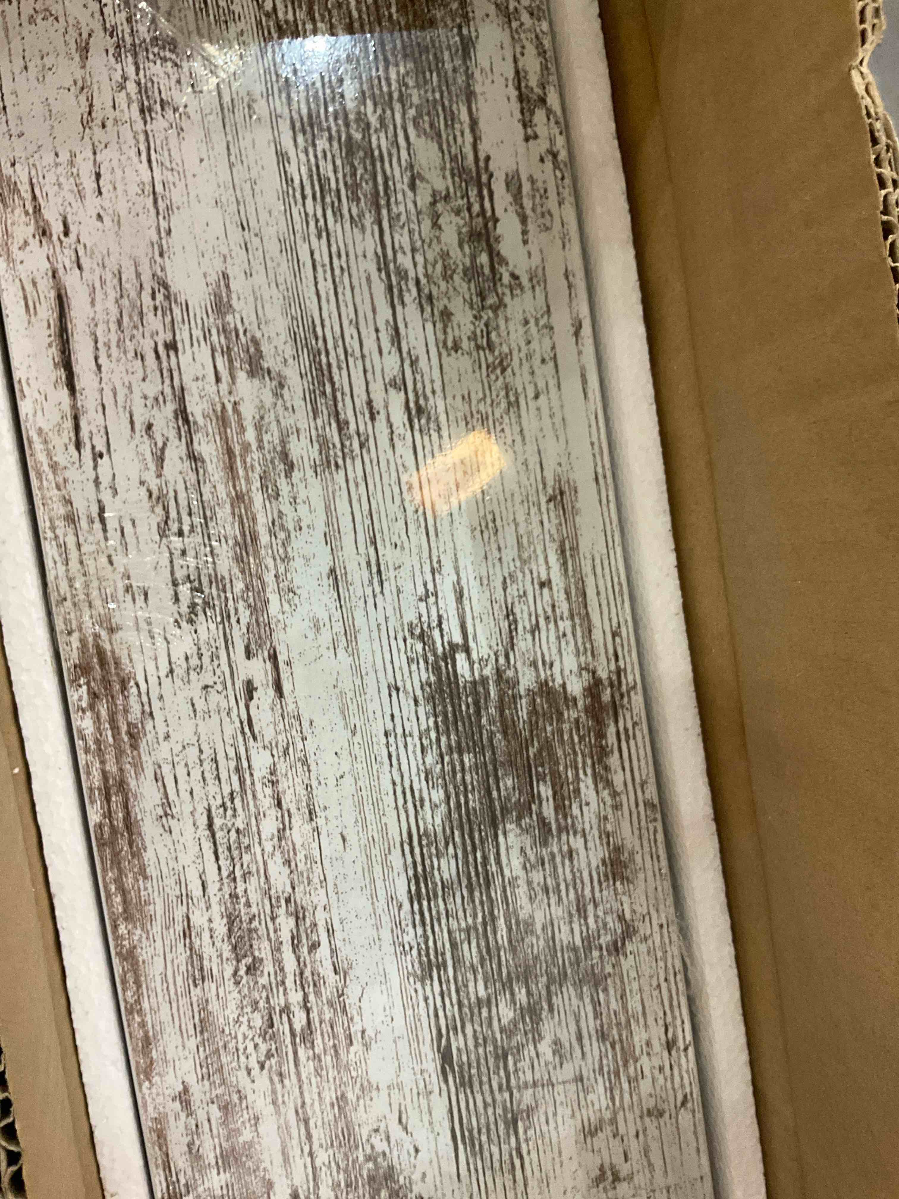 https://s3.amazonaws.com/lotting-images-prod/bidfta/EXS00804143_1700153705313.jpeg