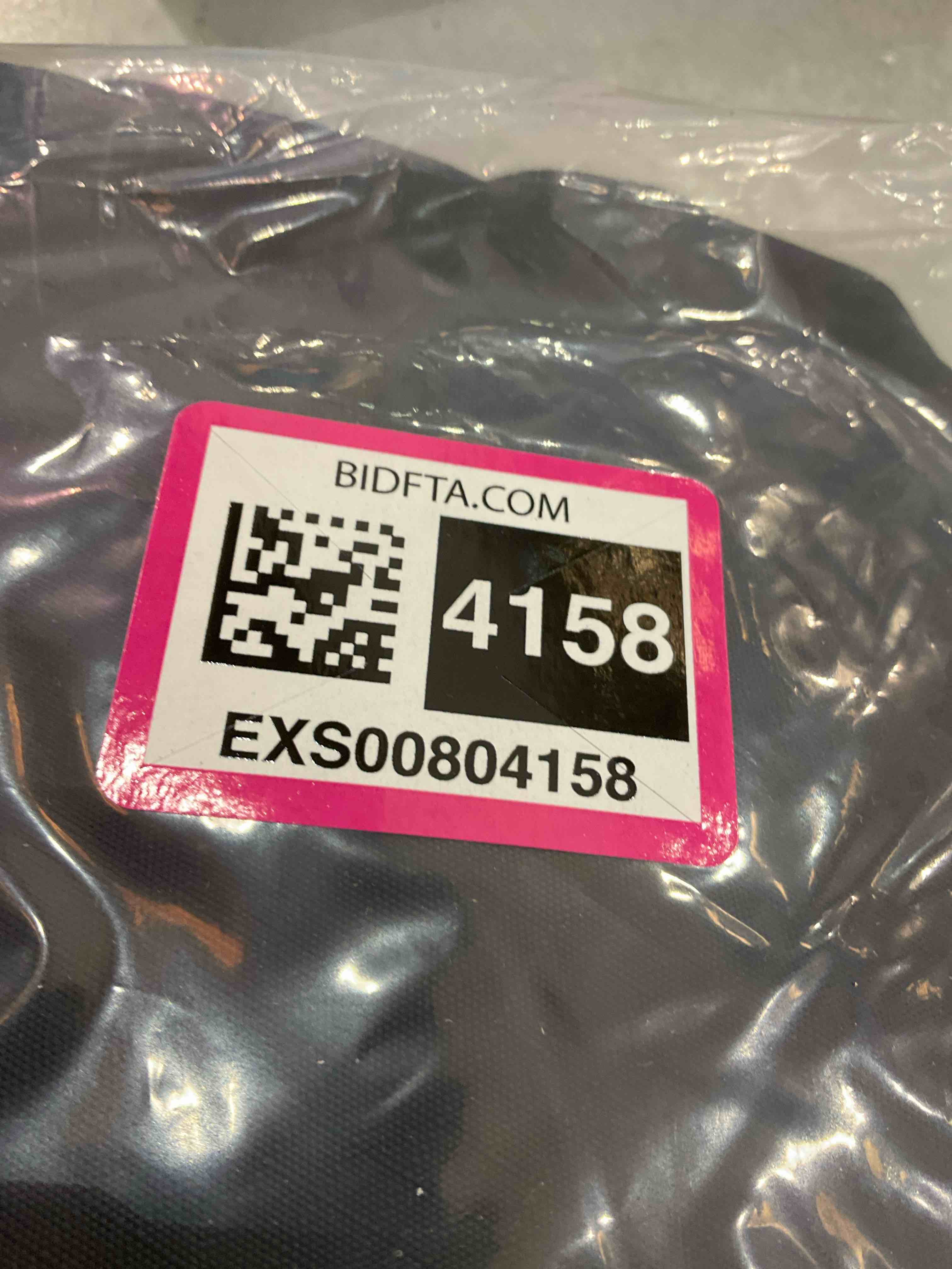 https://s3.amazonaws.com/lotting-images-prod/bidfta/EXS00804158_1700159027788.jpeg