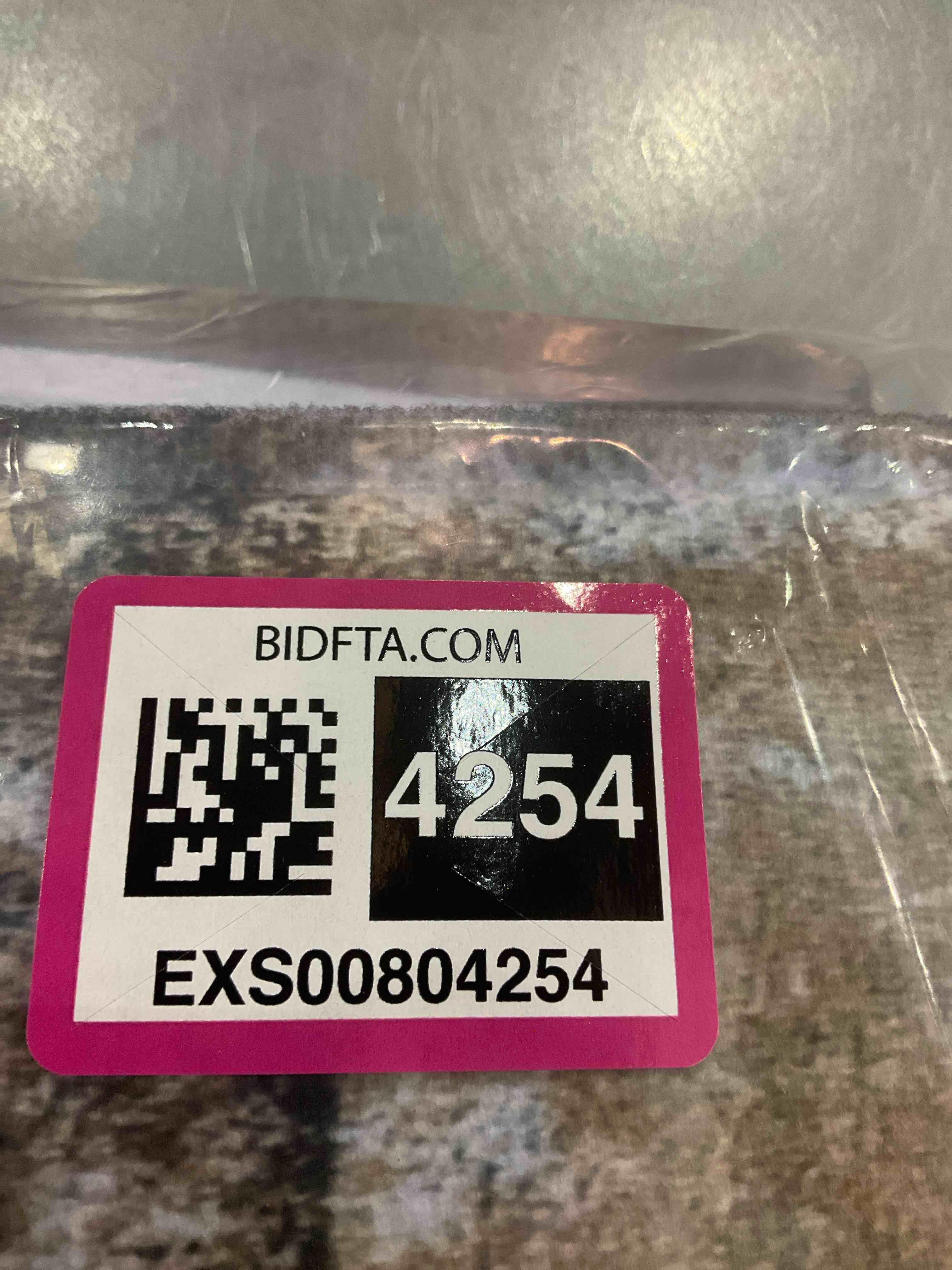https://s3.amazonaws.com/lotting-images-prod/bidfta/EXS00804254_1700237626989.jpeg