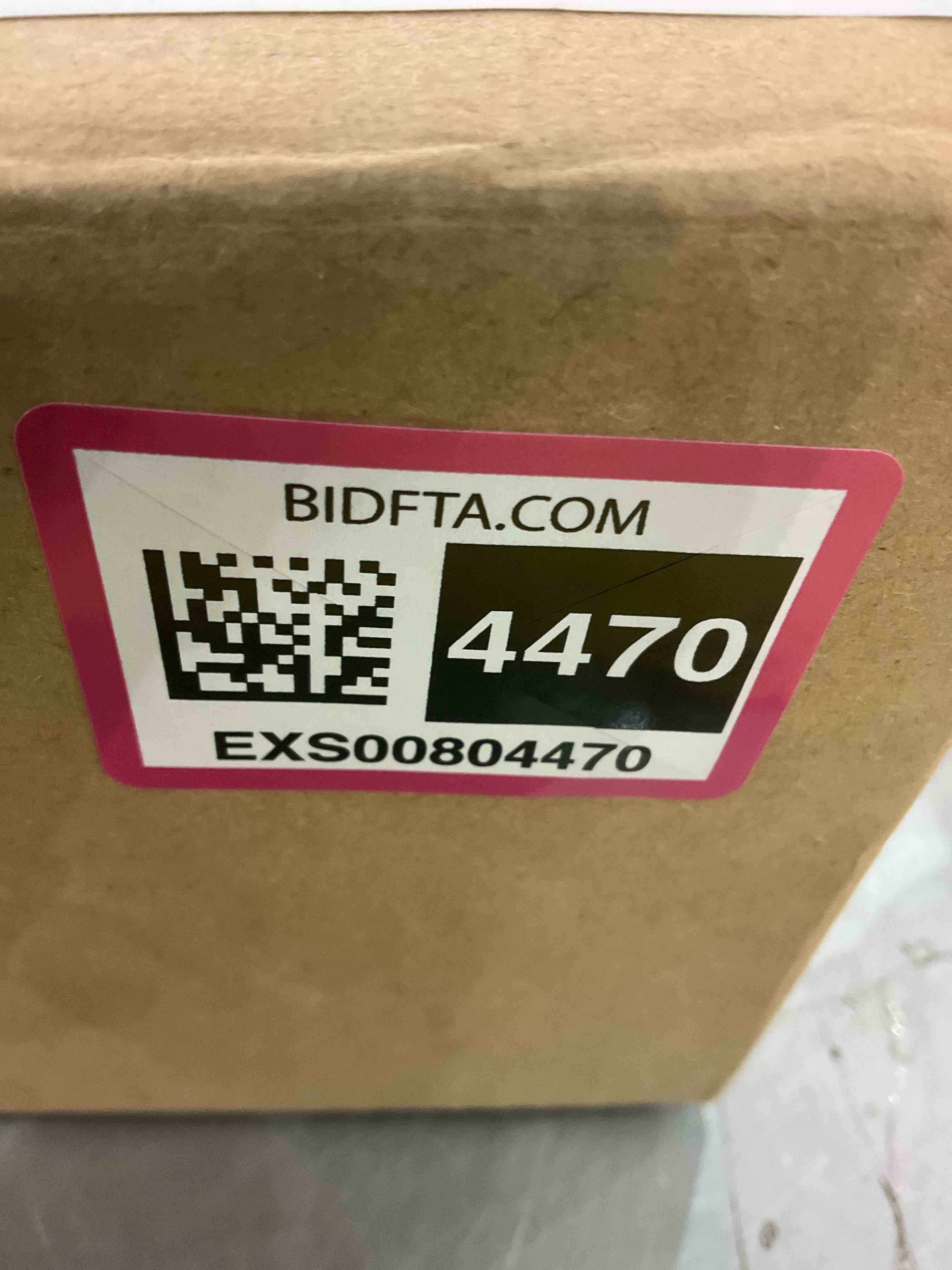https://s3.amazonaws.com/lotting-images-prod/bidfta/EXS00804470_1700572525513.jpeg