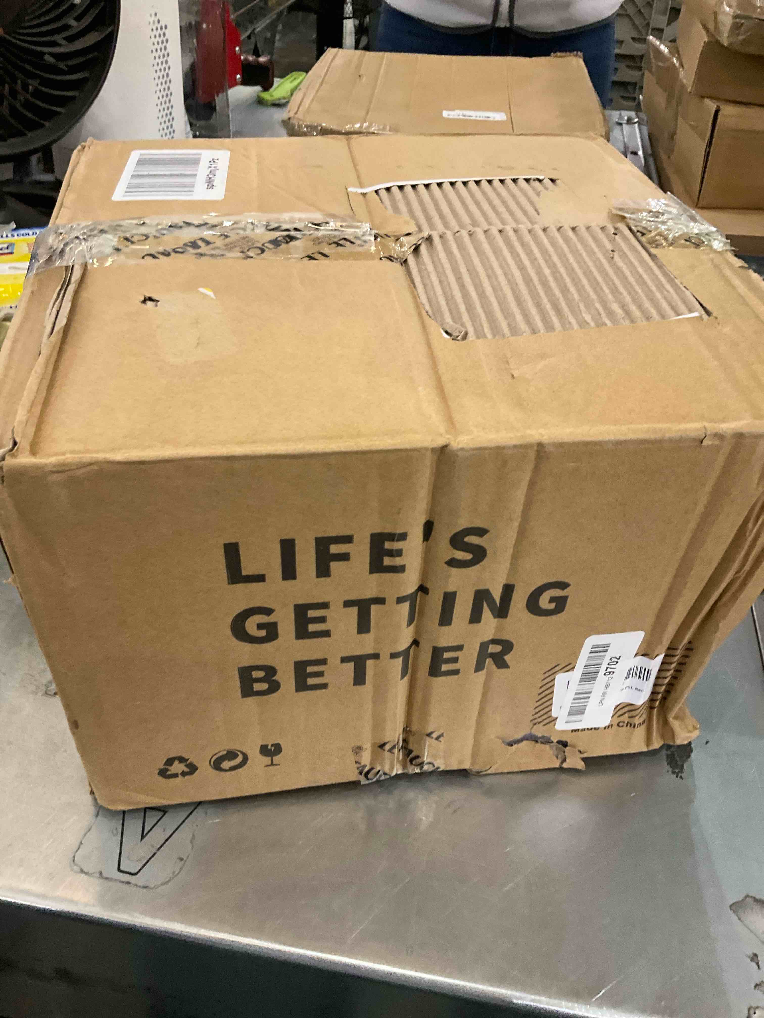 https://s3.amazonaws.com/lotting-images-prod/bidfta/EXS00804540_1699034177435.jpeg