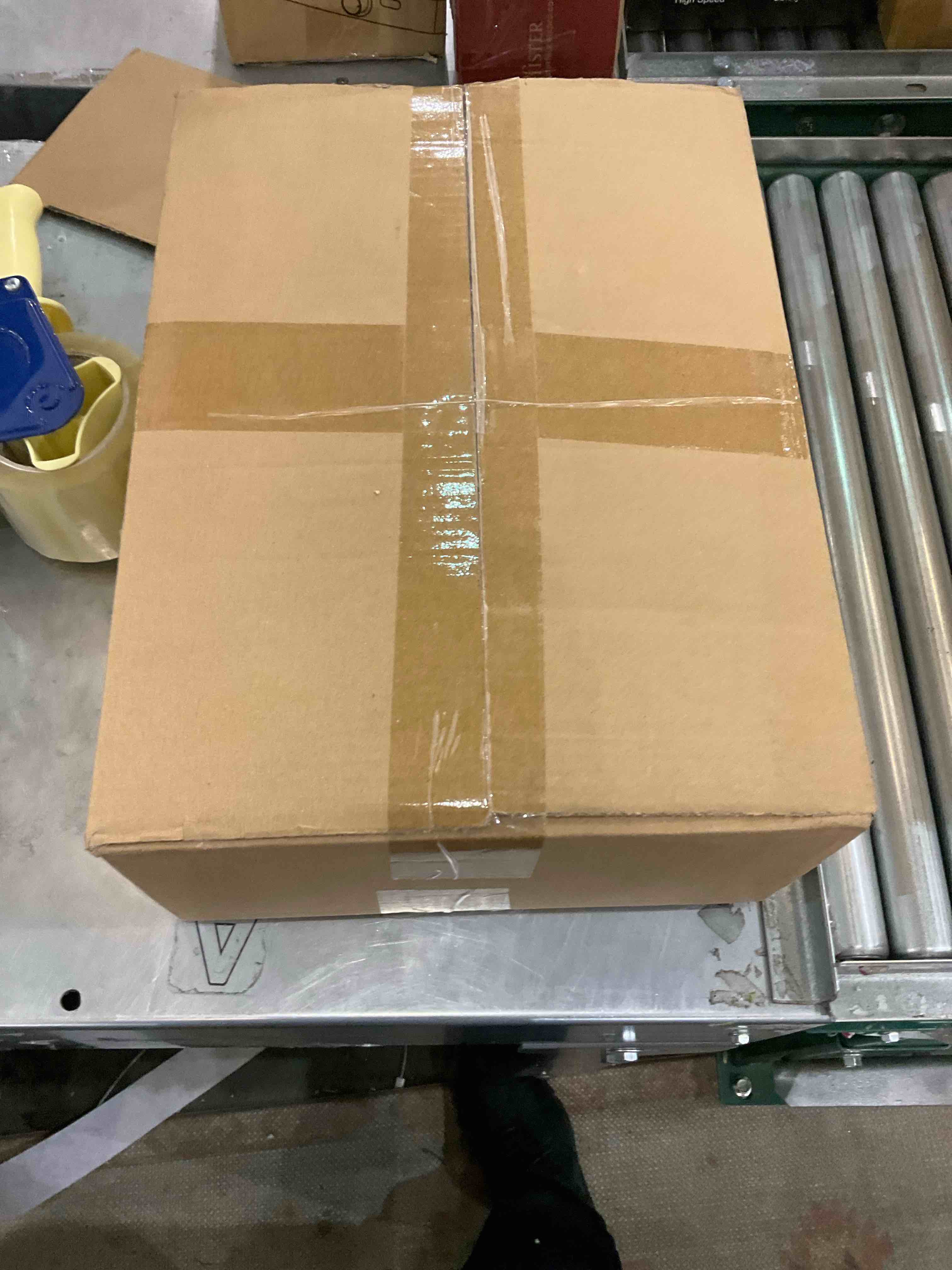 https://s3.amazonaws.com/lotting-images-prod/bidfta/EXS00804861_1699370487513.jpeg