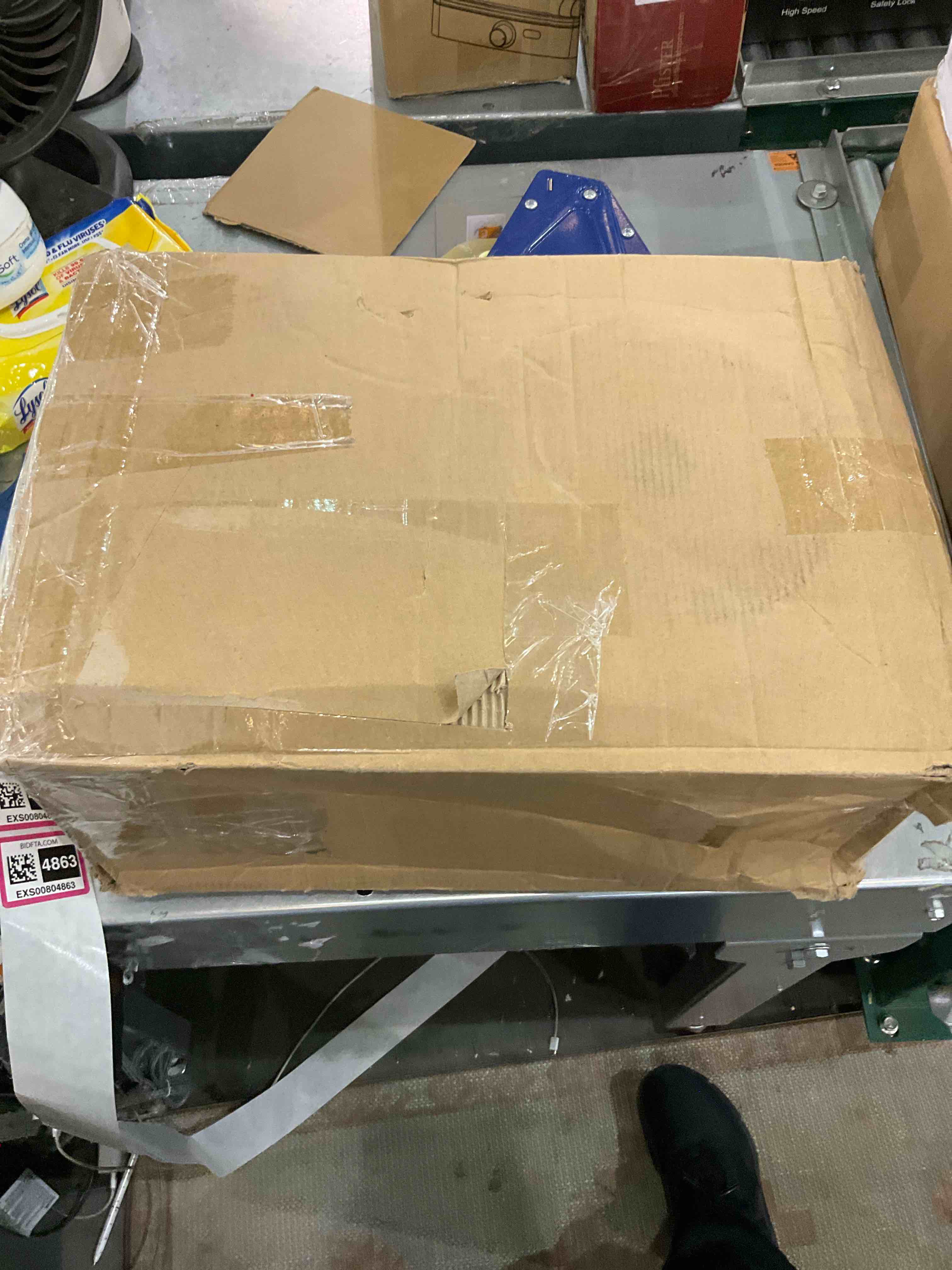 https://s3.amazonaws.com/lotting-images-prod/bidfta/EXS00804863_1699370706027.jpeg
