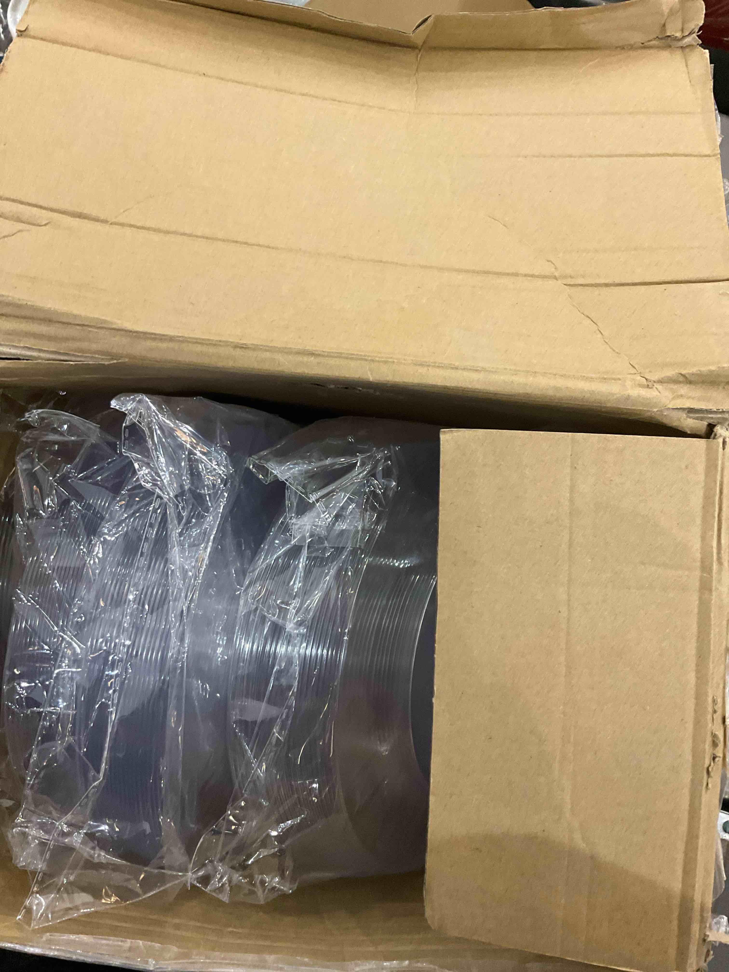 https://s3.amazonaws.com/lotting-images-prod/bidfta/EXS00804863_1699370752070.jpeg