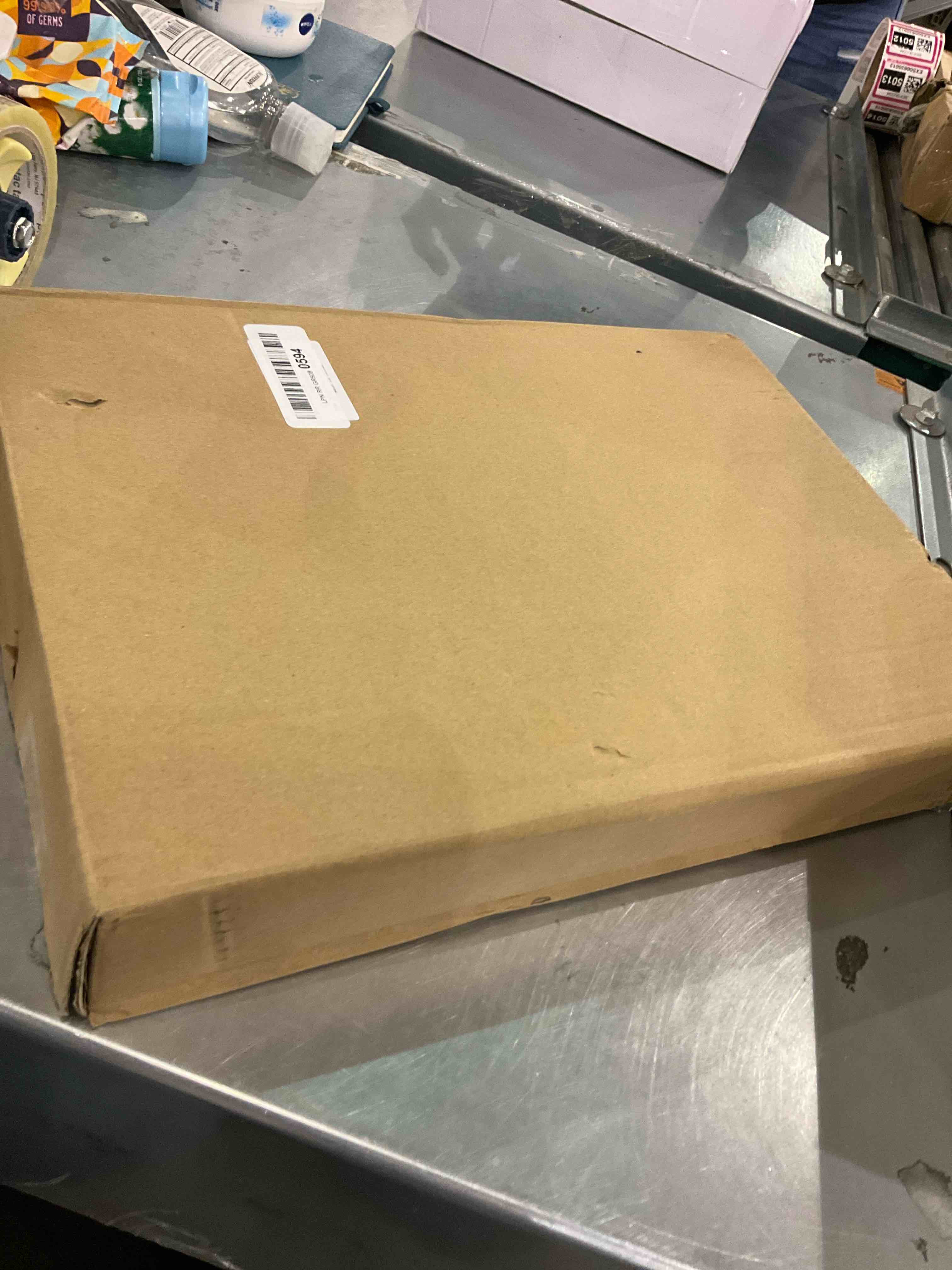 https://s3.amazonaws.com/lotting-images-prod/bidfta/EXS00805031_1698924380055.jpeg