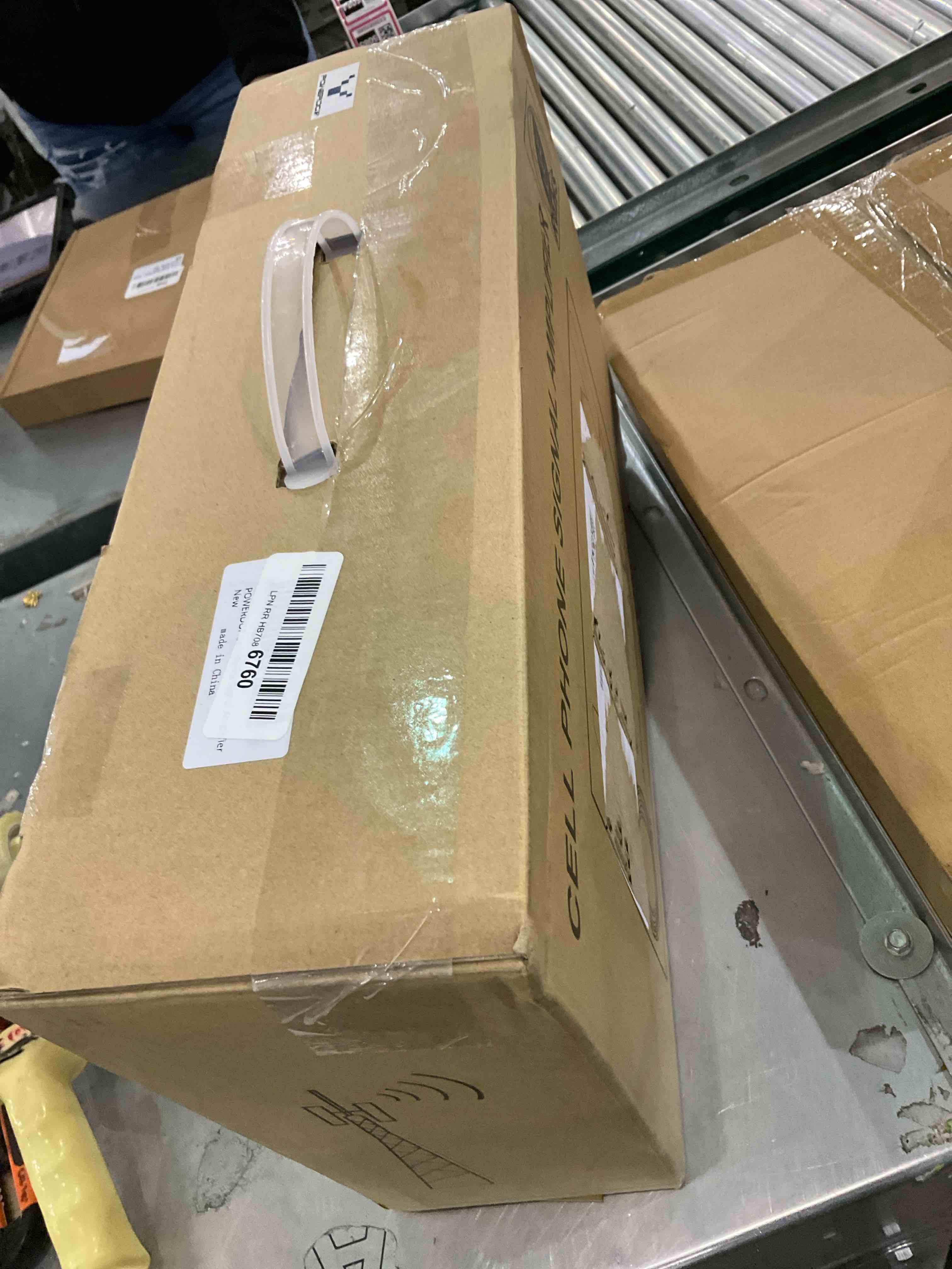 https://s3.amazonaws.com/lotting-images-prod/bidfta/EXS00805103_1698929764460.jpeg