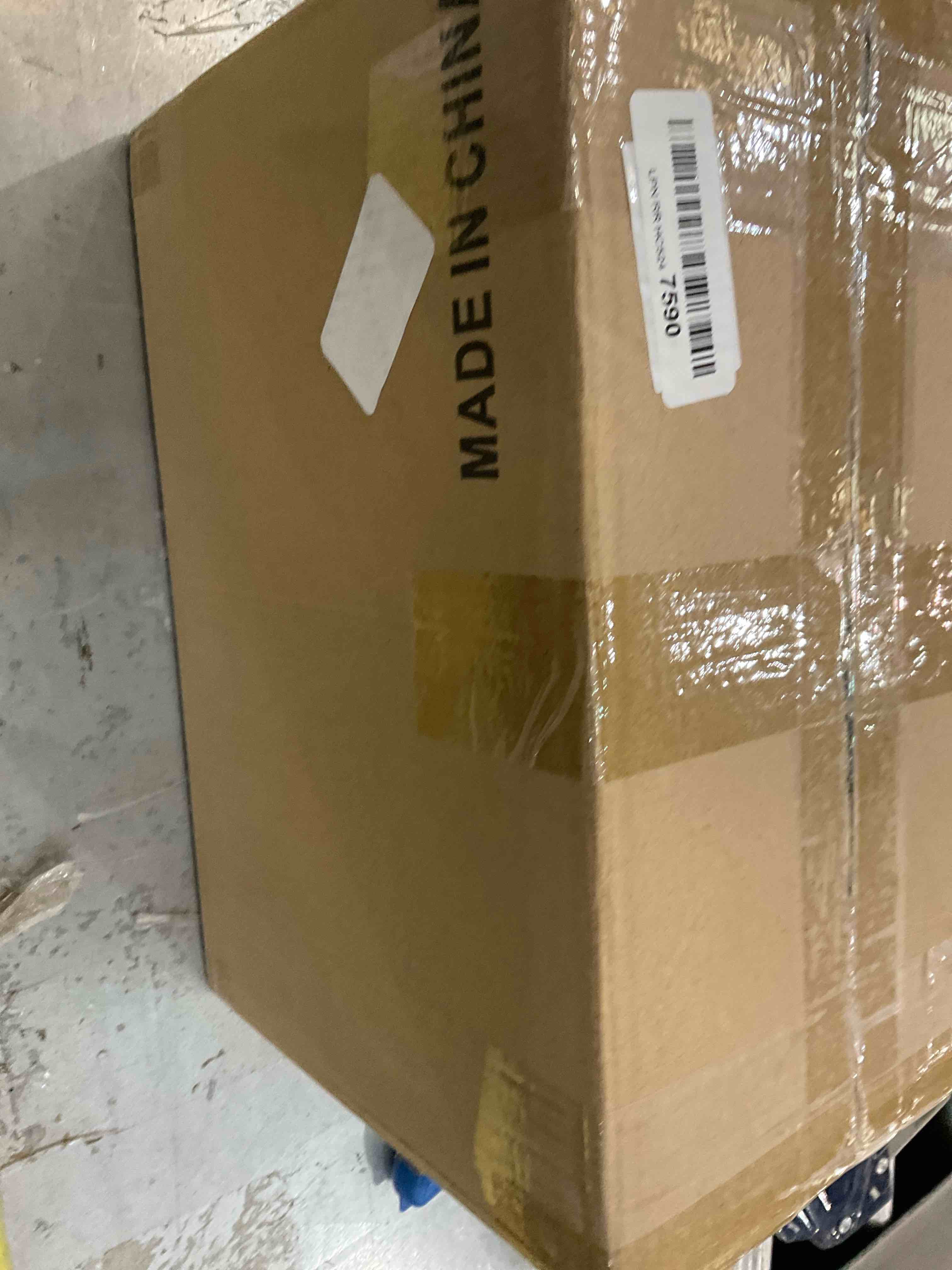 https://s3.amazonaws.com/lotting-images-prod/bidfta/EXS00806021_1699031868238.jpeg
