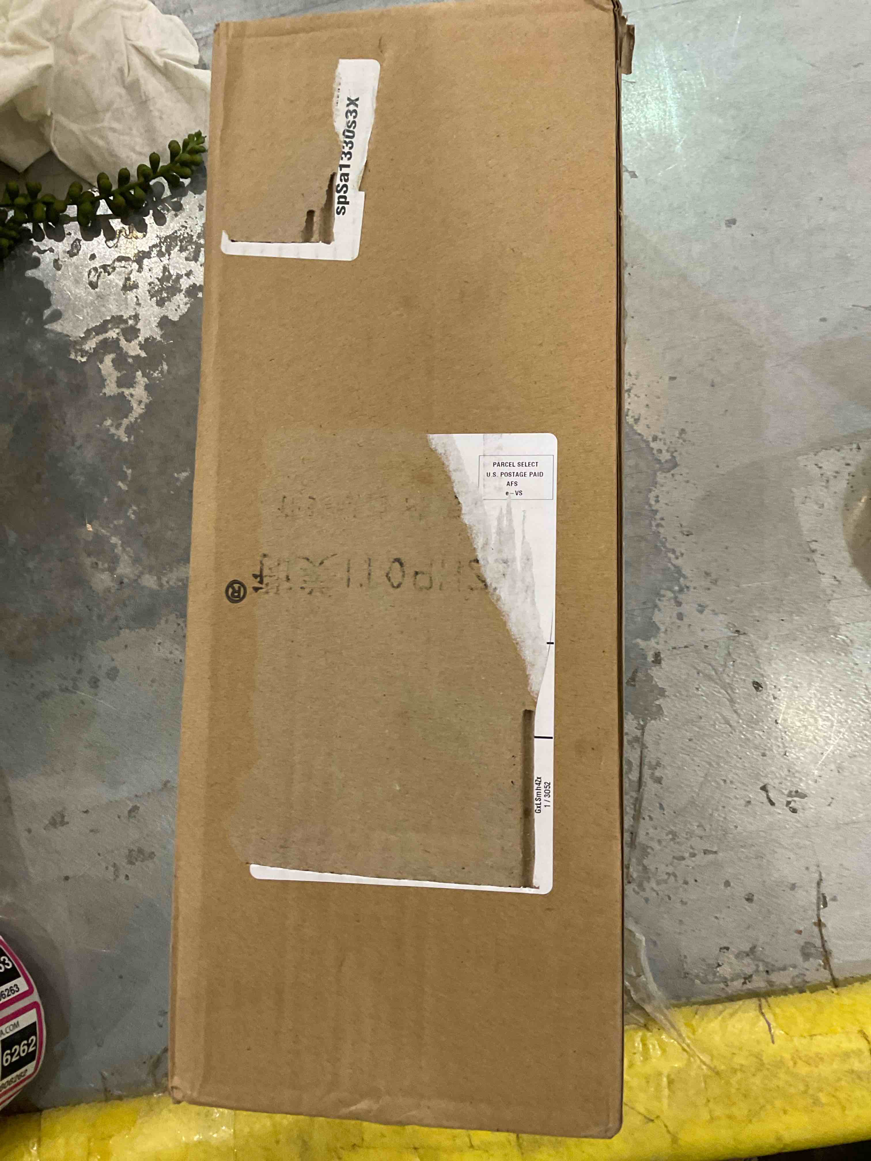 https://s3.amazonaws.com/lotting-images-prod/bidfta/EXS00806255_1699374429134.jpeg