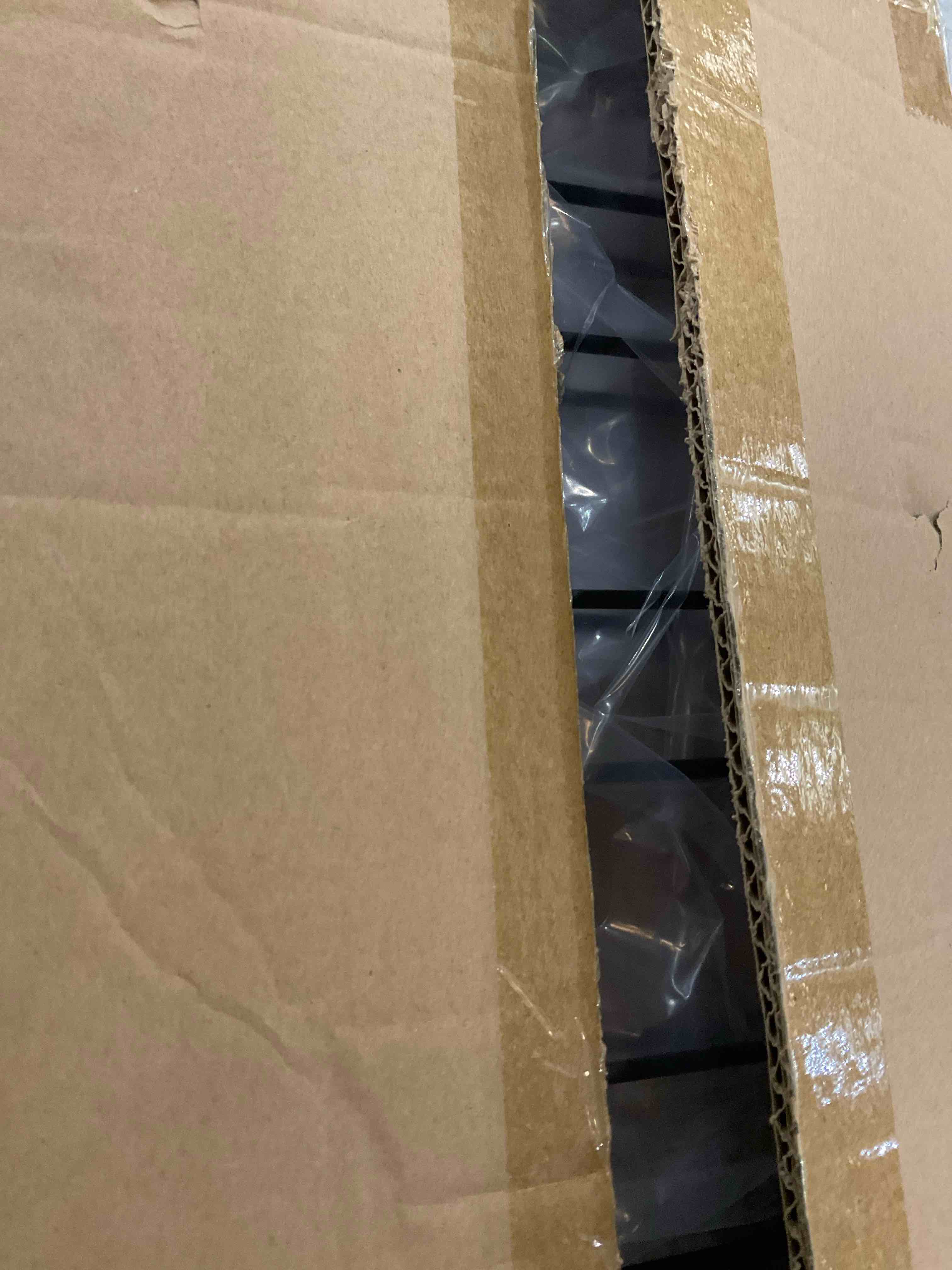 https://s3.amazonaws.com/lotting-images-prod/bidfta/EXS00806257_1699374607455.jpeg