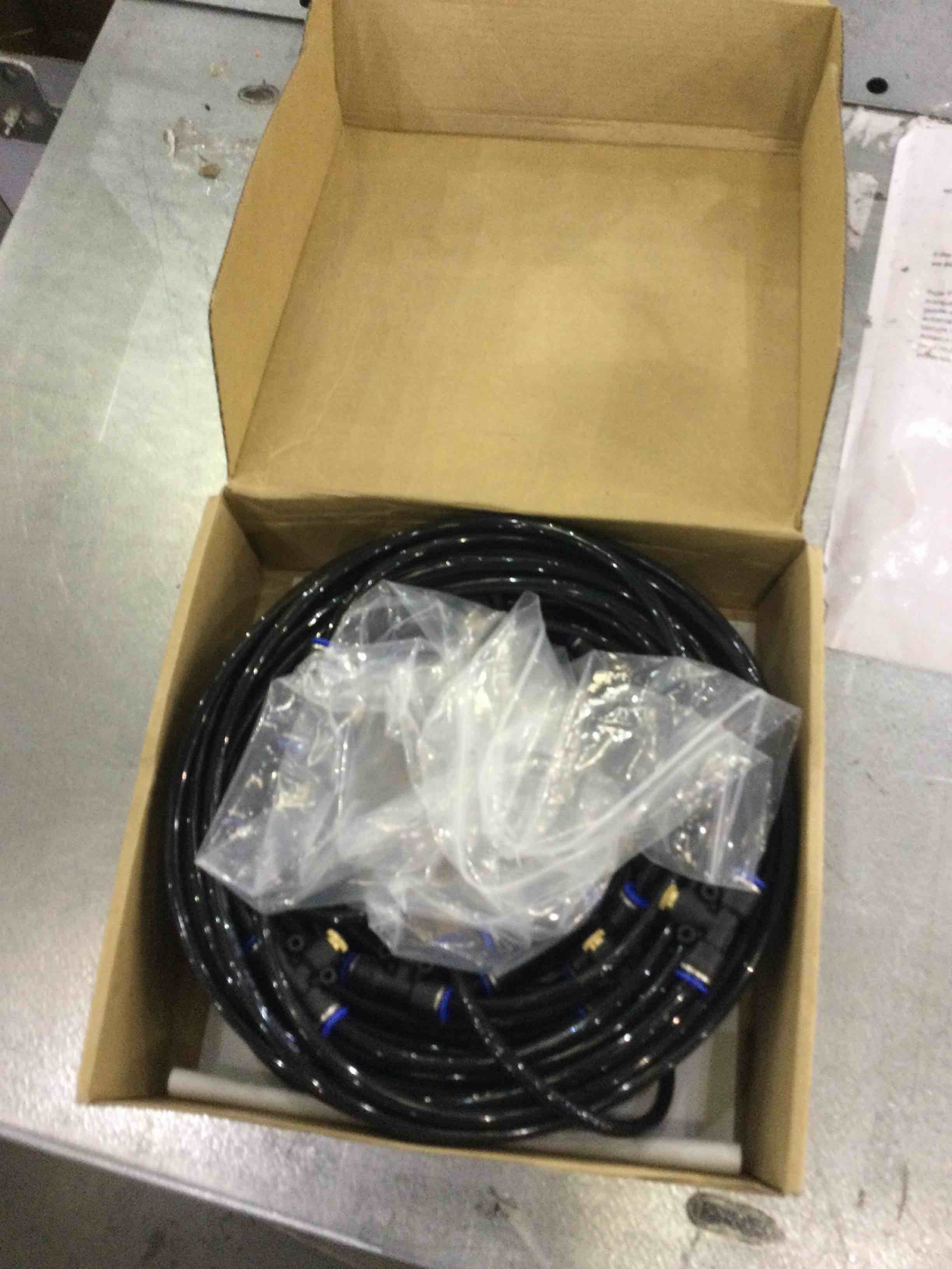 https://s3.amazonaws.com/lotting-images-prod/bidfta/EXS00806980_1699020286587.jpeg