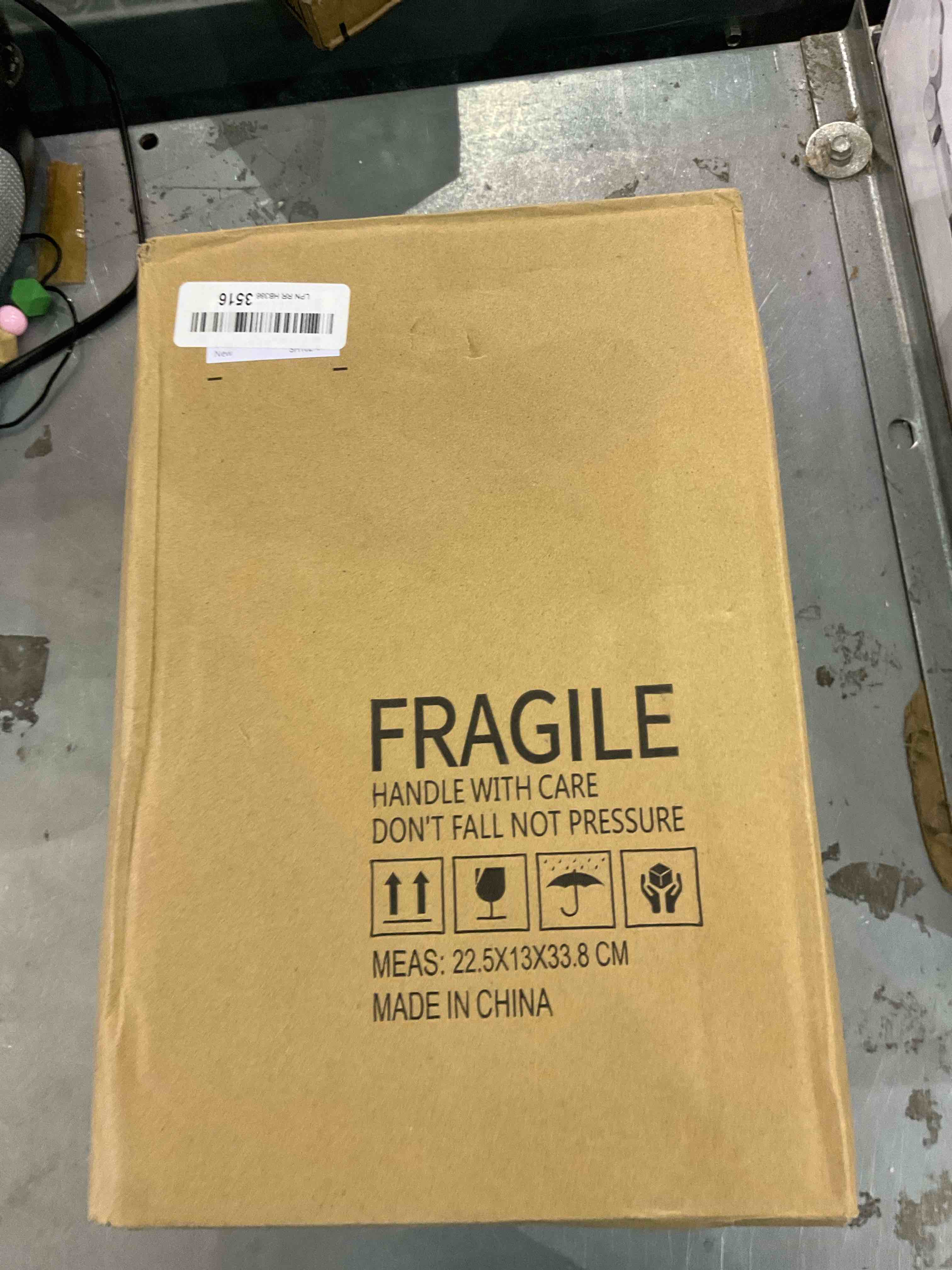 https://s3.amazonaws.com/lotting-images-prod/bidfta/EXS00807280_1700664828245.jpeg