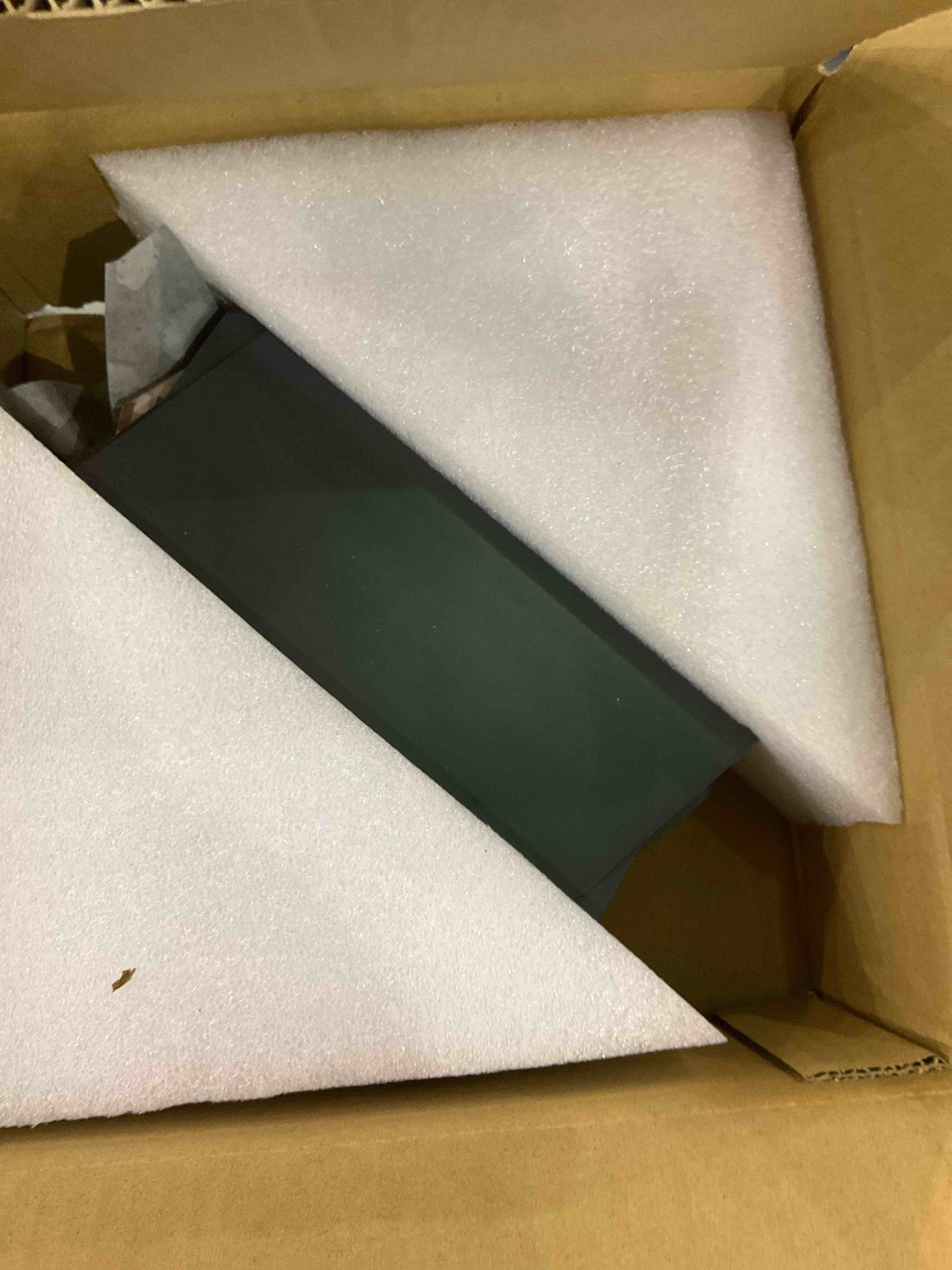 https://s3.amazonaws.com/lotting-images-prod/bidfta/EXS00807617_1700079142203.jpeg