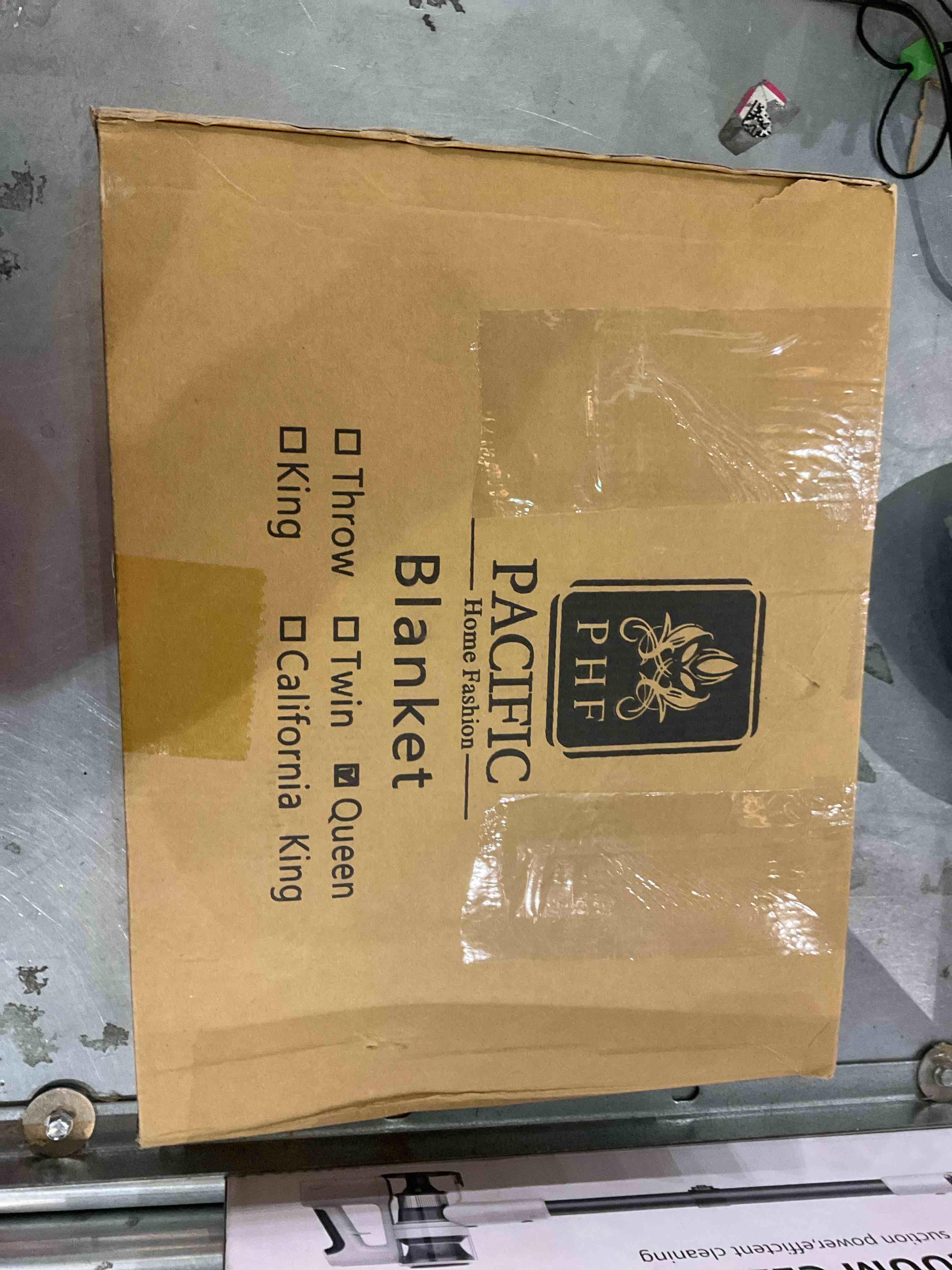 https://s3.amazonaws.com/lotting-images-prod/bidfta/EXS00807620_1700079344425.jpeg
