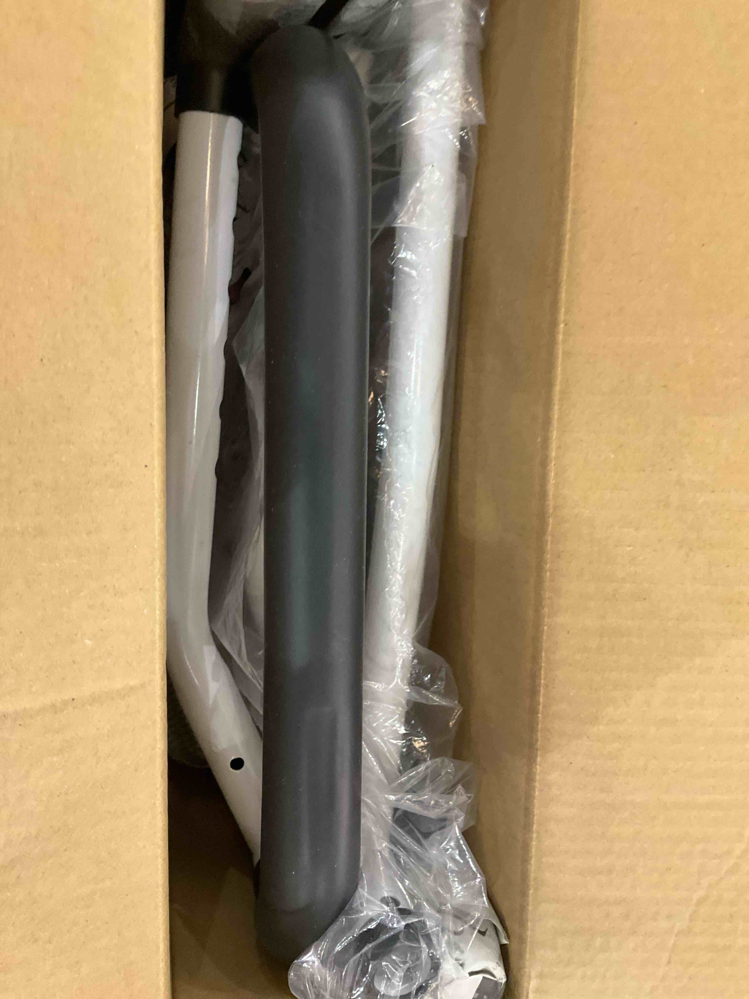 https://s3.amazonaws.com/lotting-images-prod/bidfta/EXS00807794_1700157060540.jpeg
