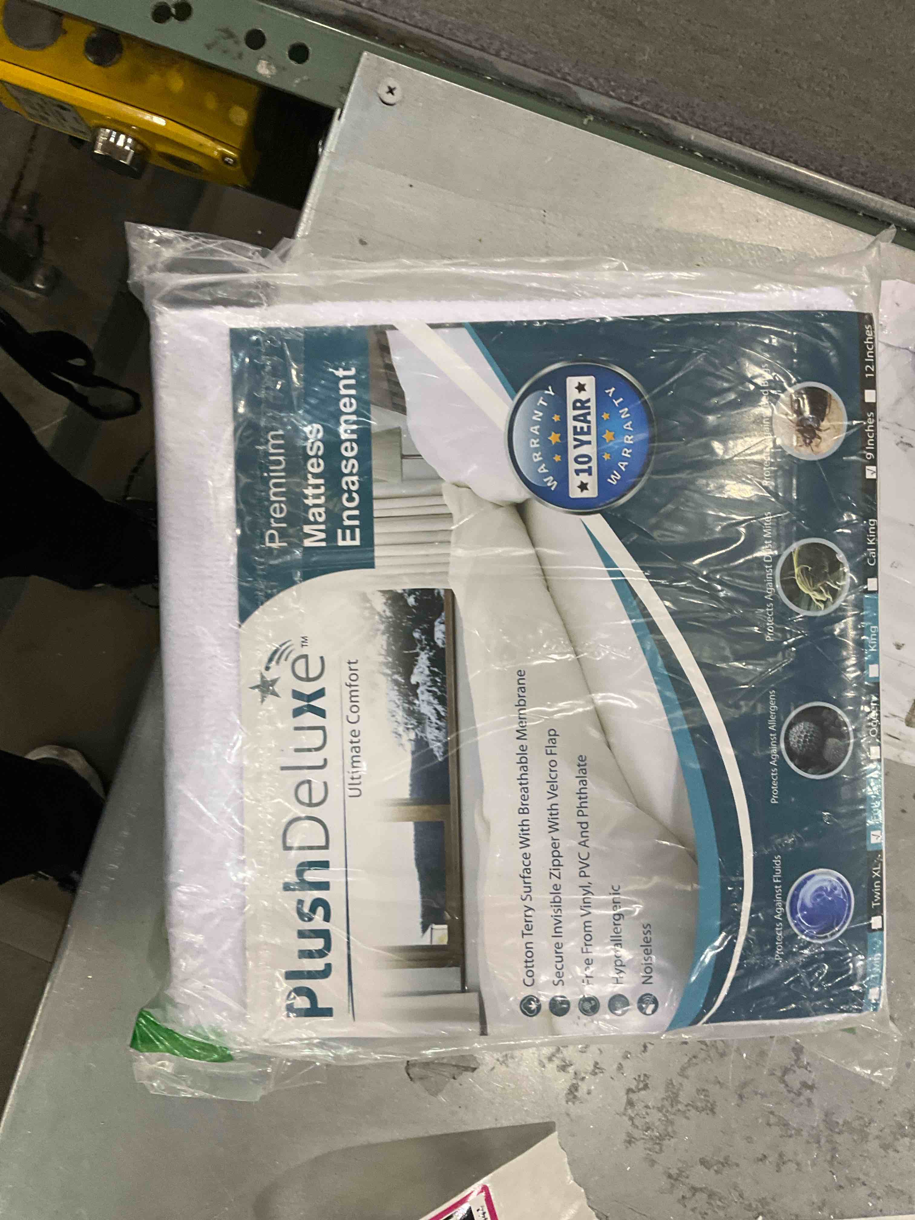 https://s3.amazonaws.com/lotting-images-prod/bidfta/EXS00809445_1699551821704.jpeg