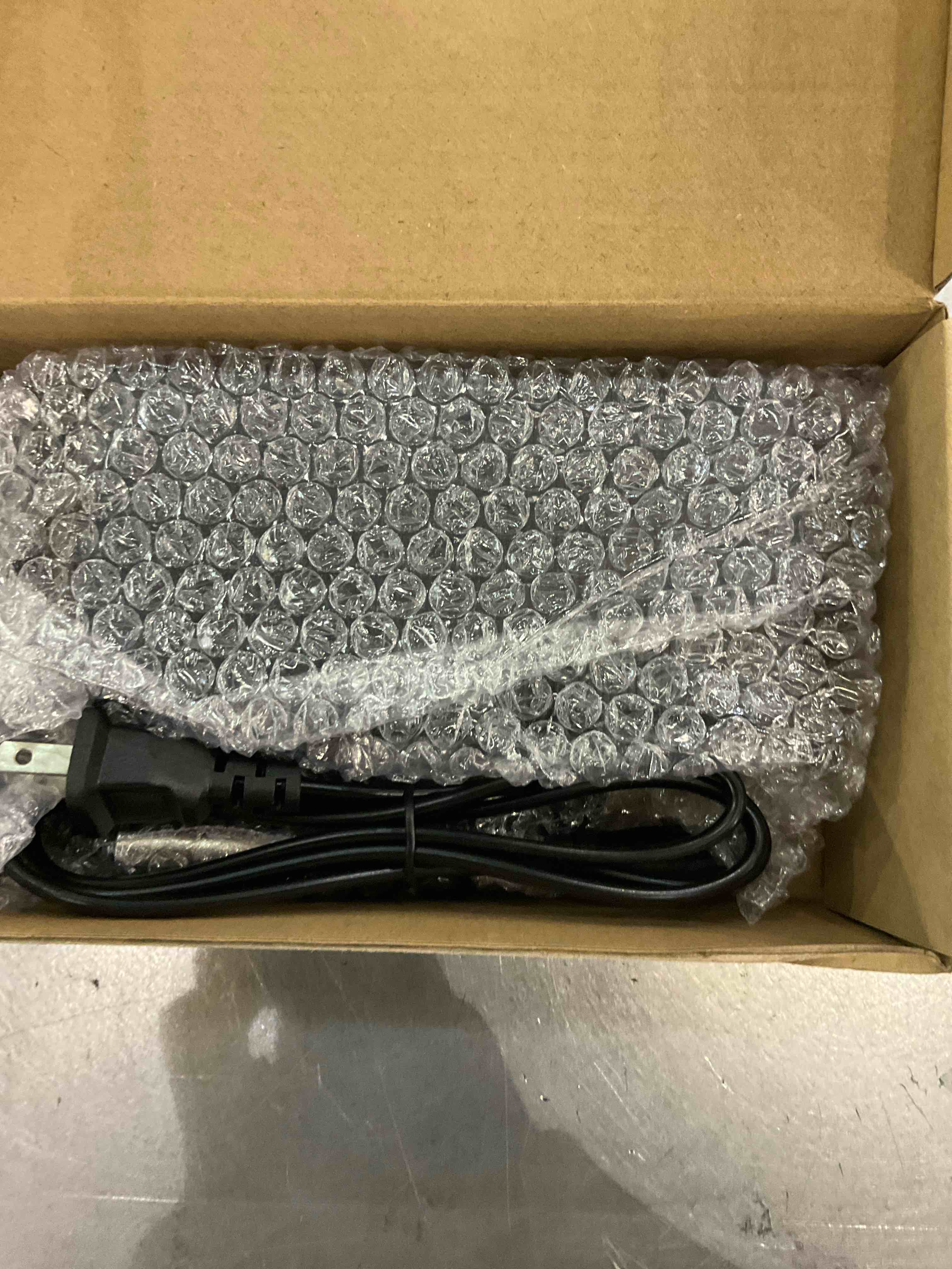 https://s3.amazonaws.com/lotting-images-prod/bidfta/EXS00809474_1699548781689.jpeg