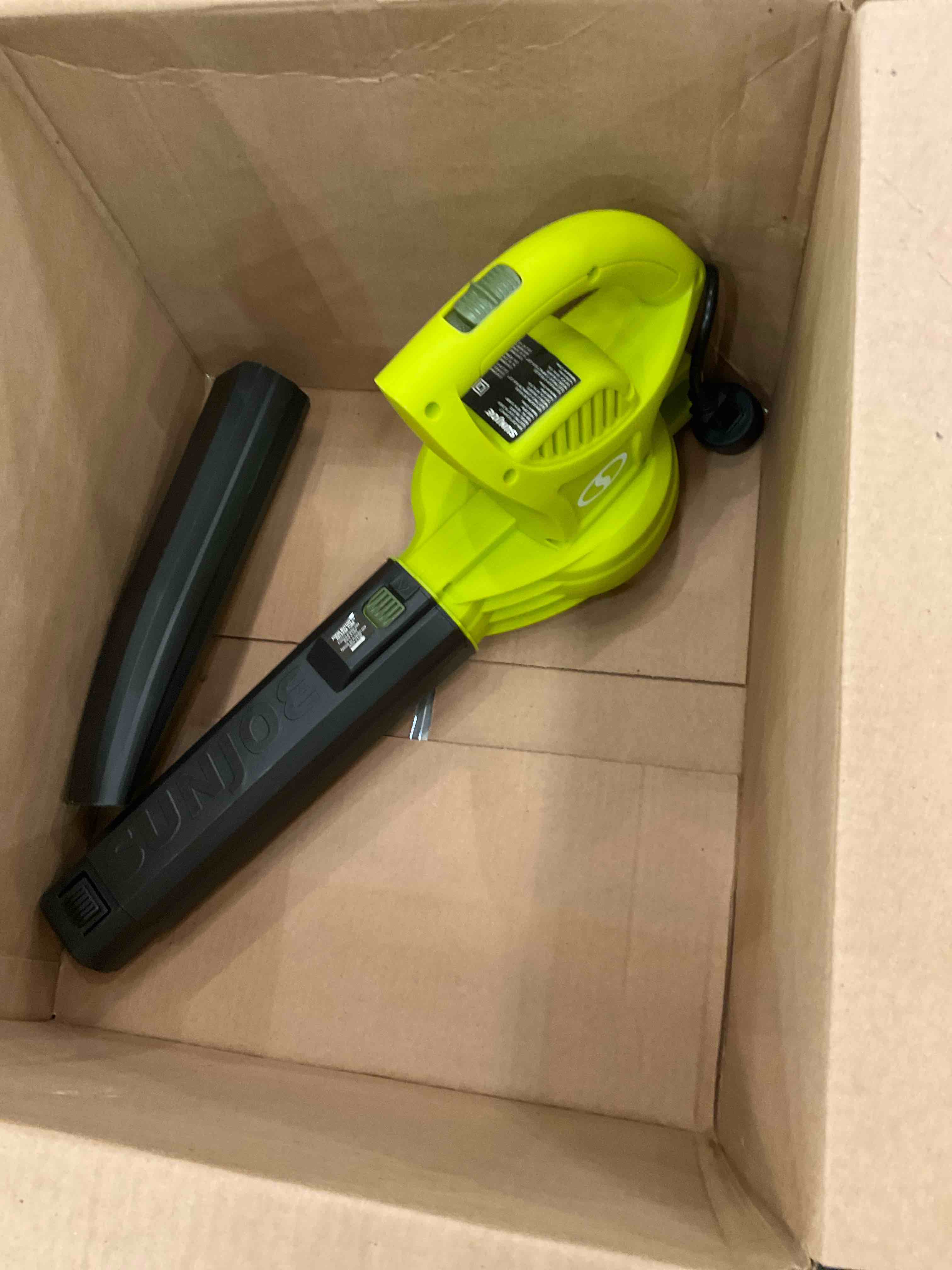 https://s3.amazonaws.com/lotting-images-prod/bidfta/EXS00810646_1698256013743.jpeg