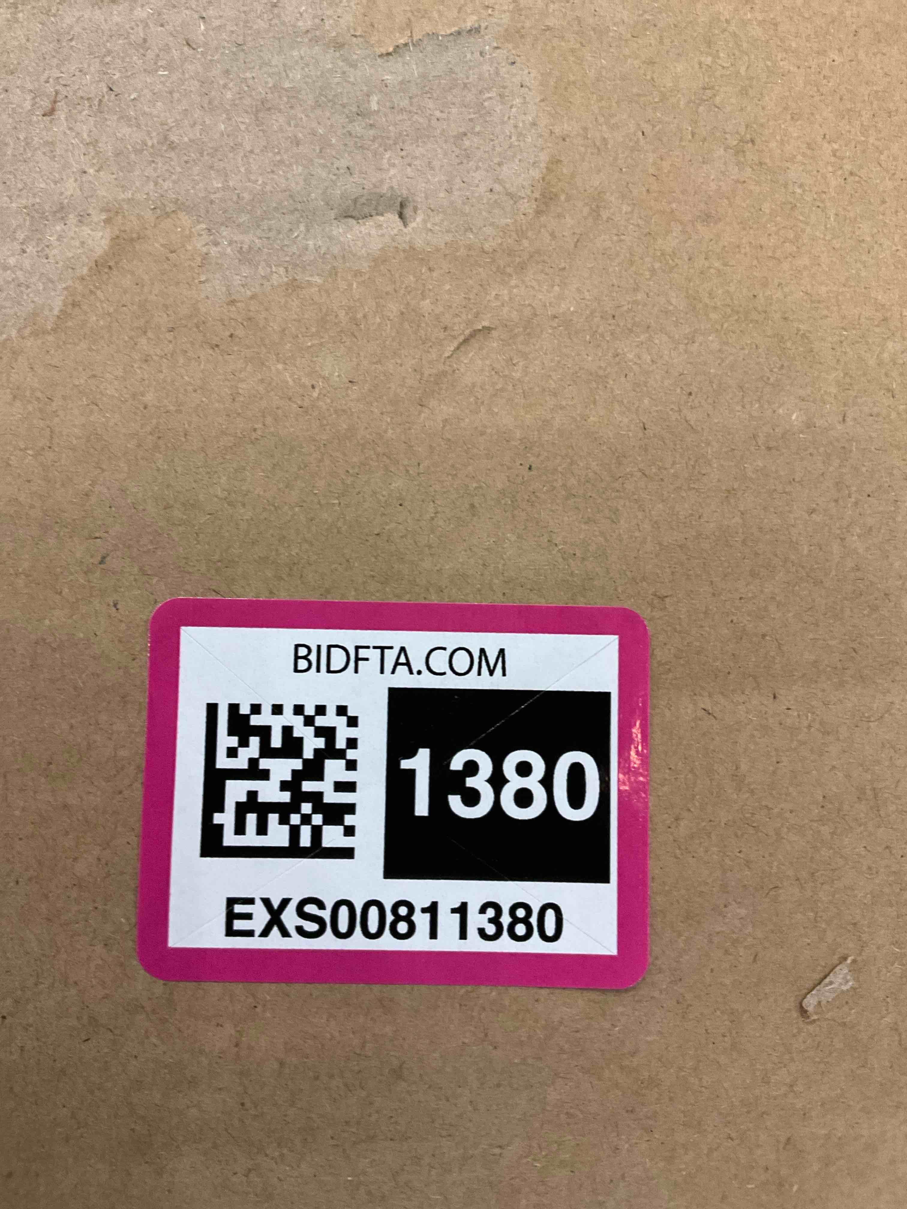 https://s3.amazonaws.com/lotting-images-prod/bidfta/EXS00811380_1699036424766.jpeg