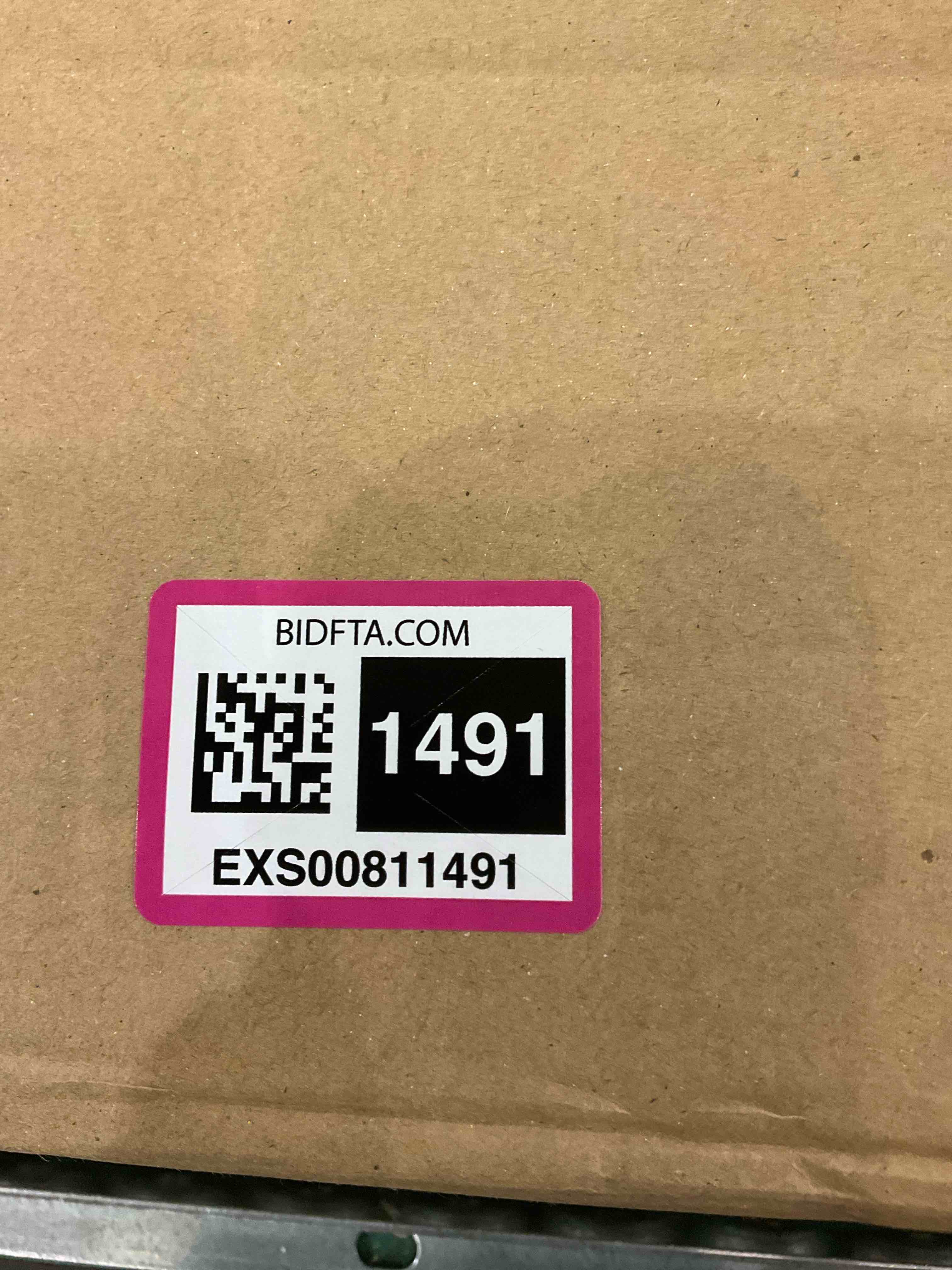 https://s3.amazonaws.com/lotting-images-prod/bidfta/EXS00811491_1699278635472.jpeg