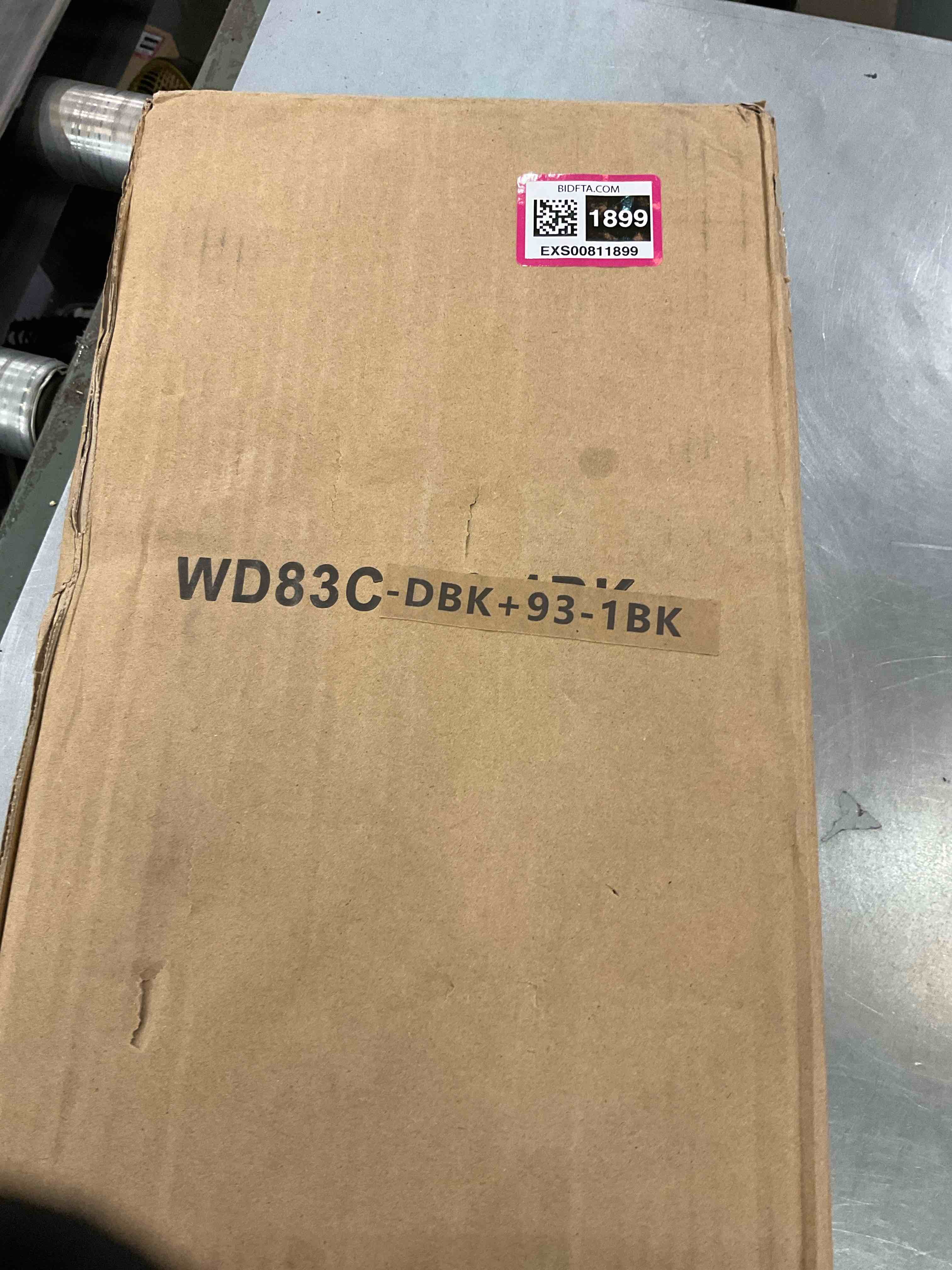 https://s3.amazonaws.com/lotting-images-prod/bidfta/EXS00811899_1698860103282.jpeg