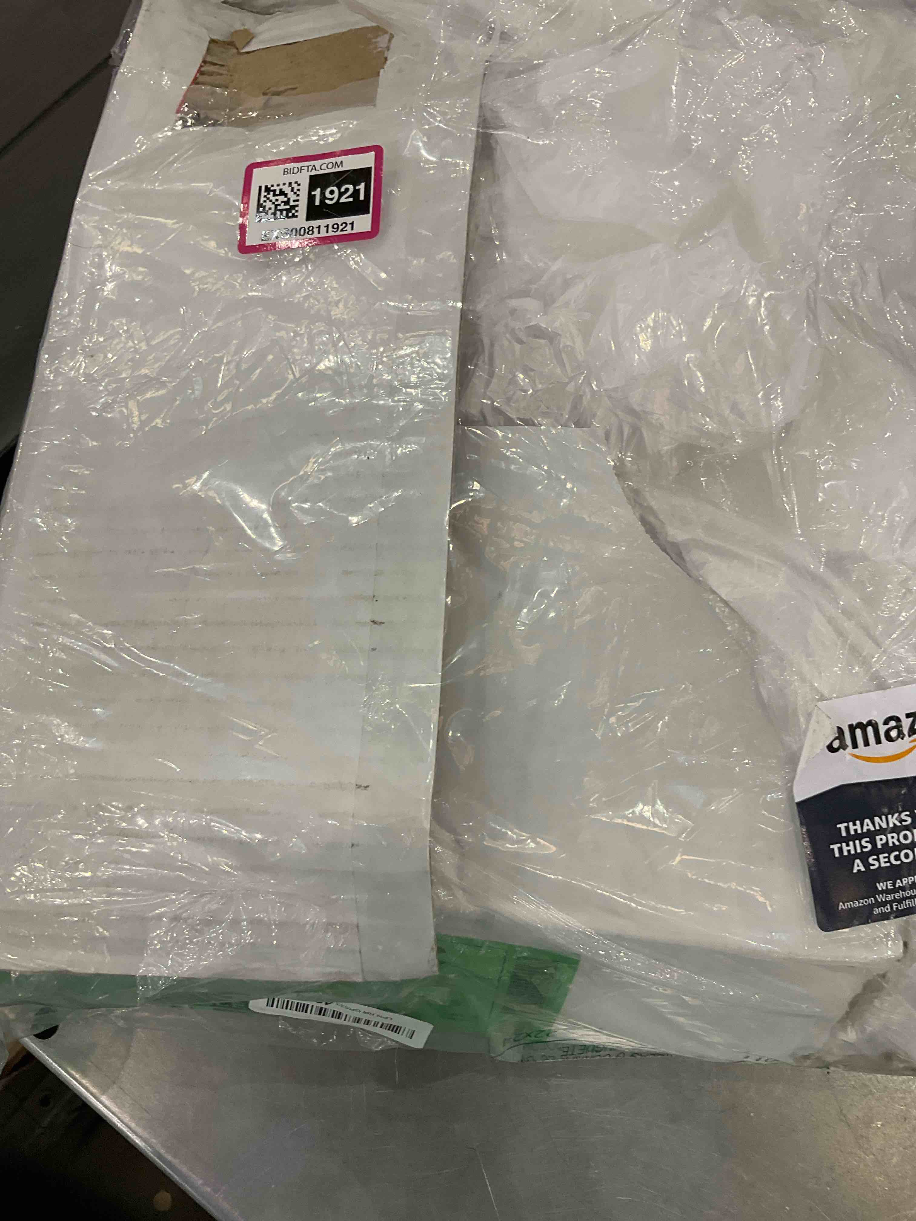https://s3.amazonaws.com/lotting-images-prod/bidfta/EXS00811921_1698864990898.jpeg