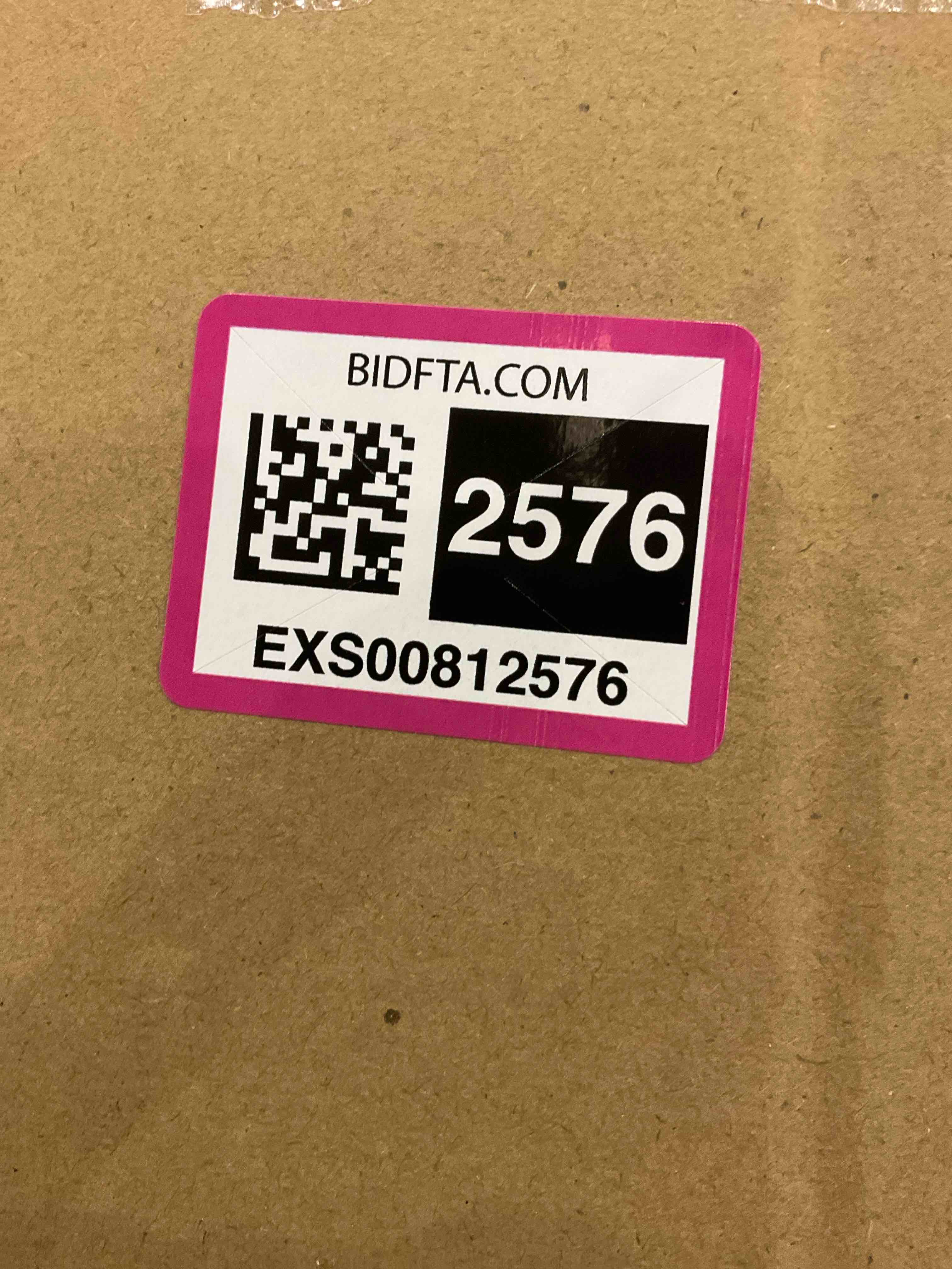 https://s3.amazonaws.com/lotting-images-prod/bidfta/EXS00812576_1698675986637.jpeg