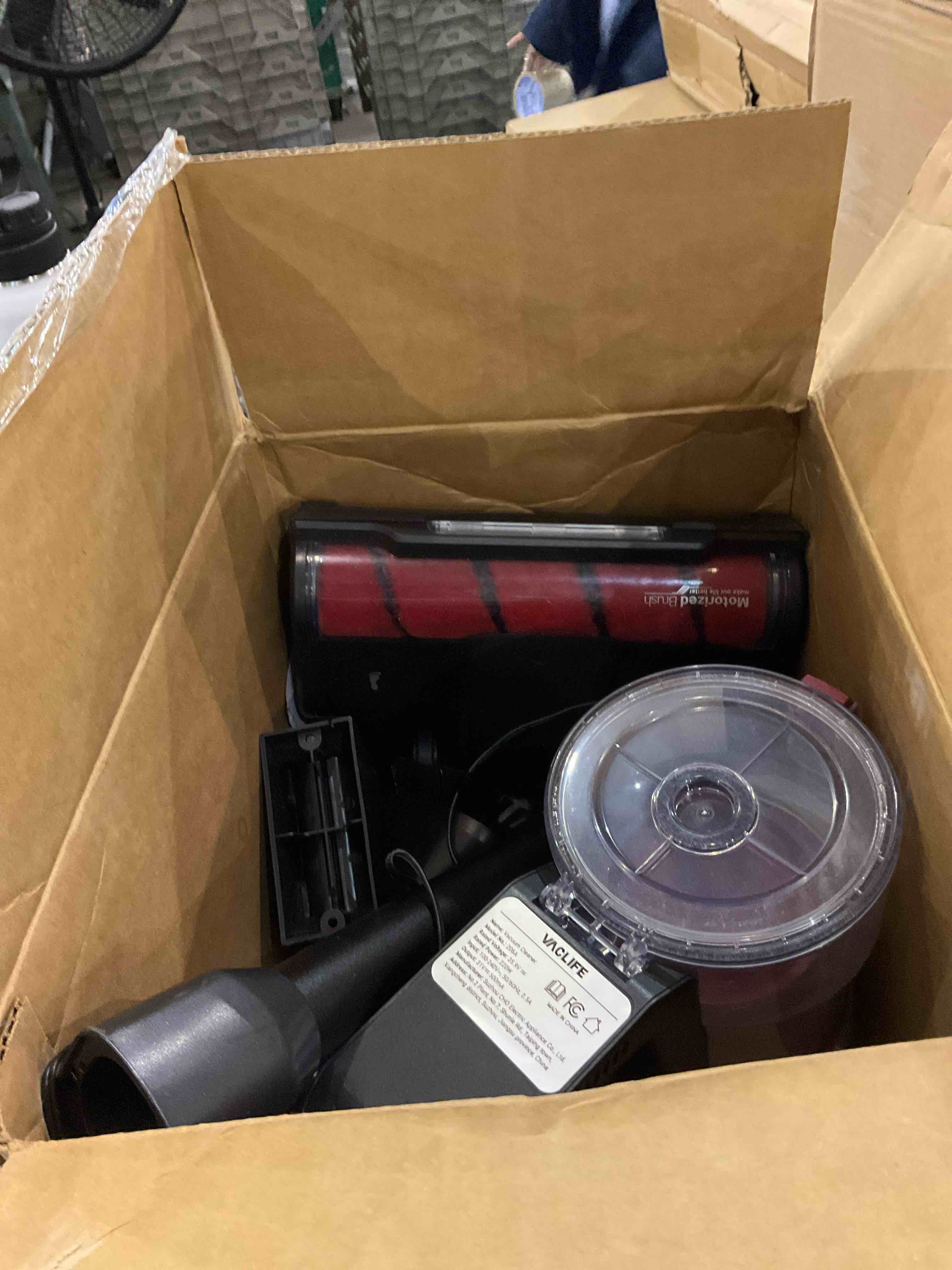 https://s3.amazonaws.com/lotting-images-prod/bidfta/EXS00813563_1698324031908.jpeg