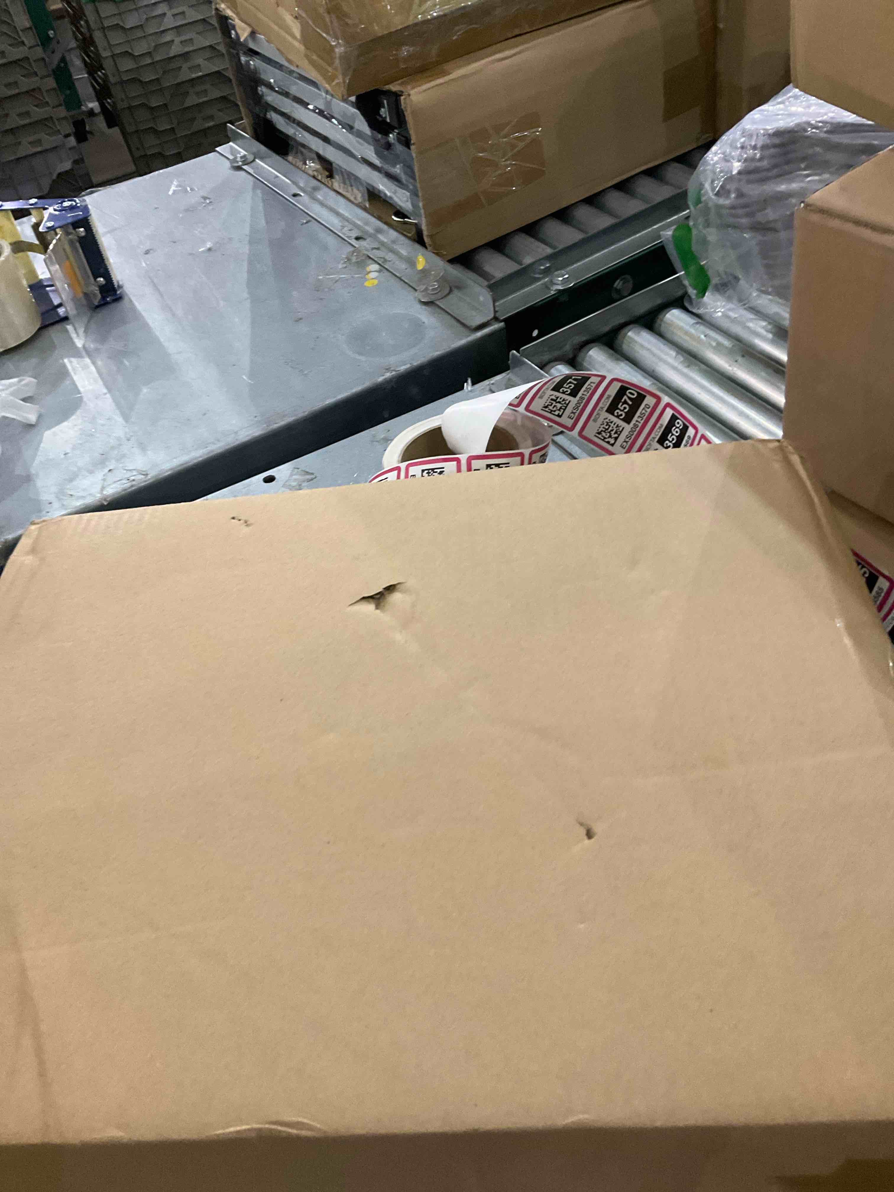 https://s3.amazonaws.com/lotting-images-prod/bidfta/EXS00813563_1698326157809.jpeg