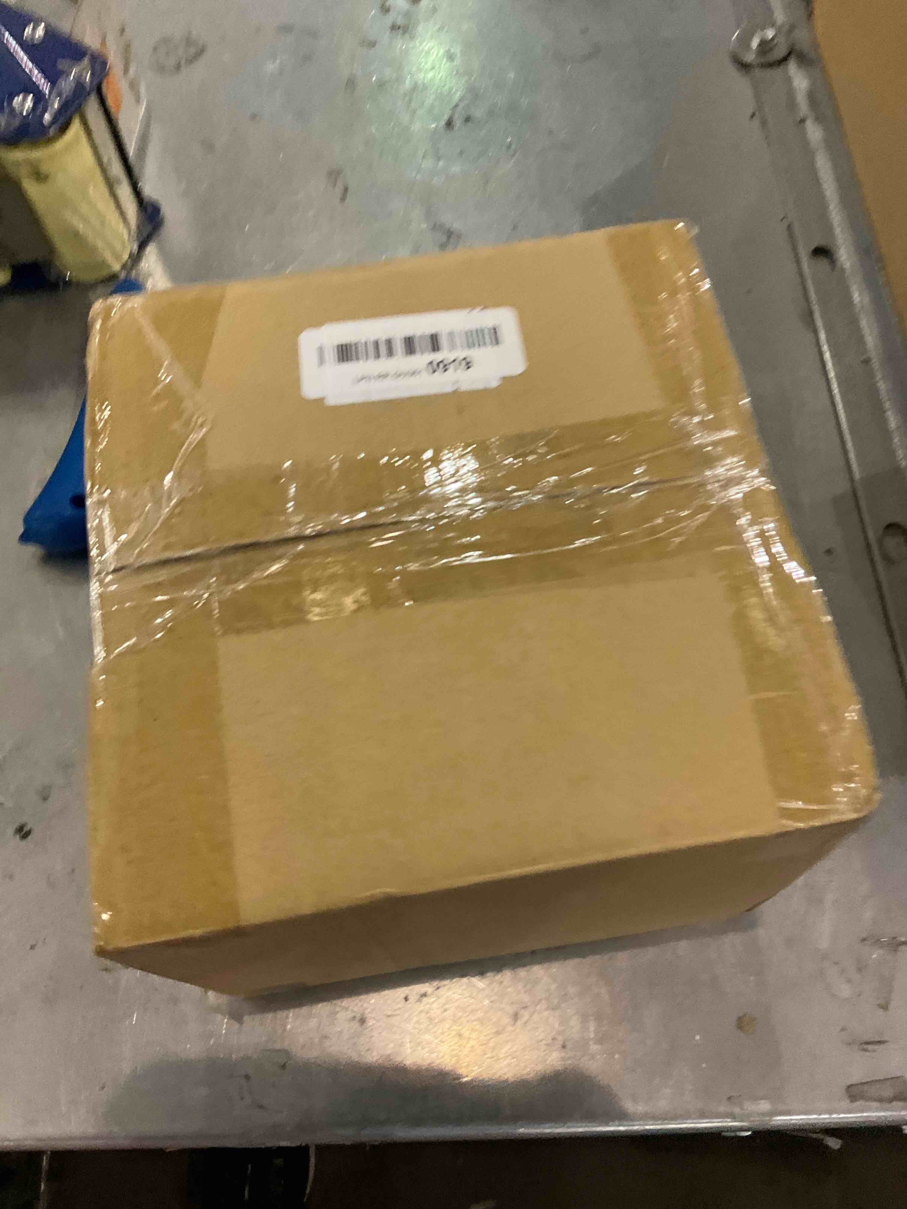 https://s3.amazonaws.com/lotting-images-prod/bidfta/EXS00813950_1698685019856.jpeg
