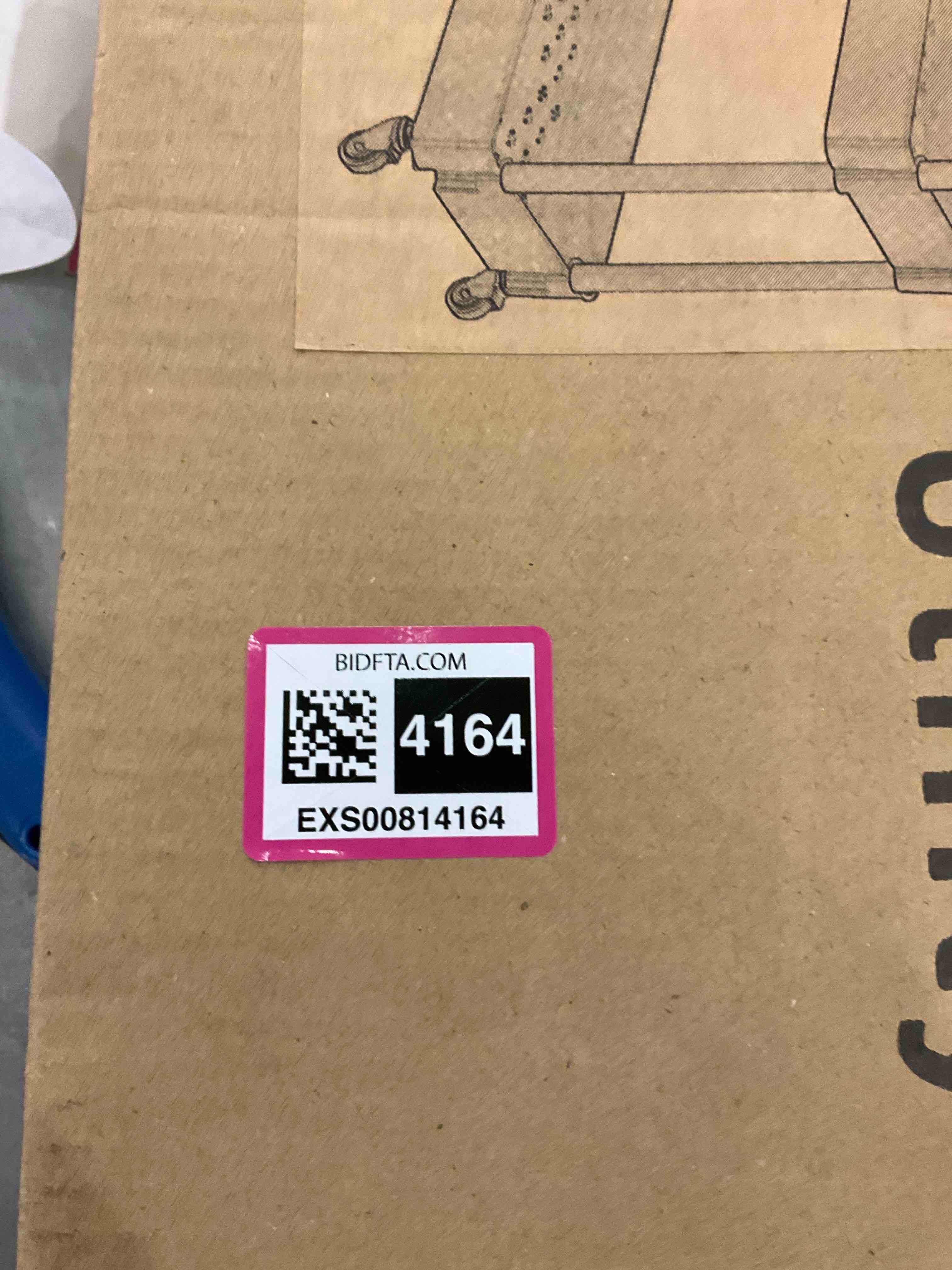 https://s3.amazonaws.com/lotting-images-prod/bidfta/EXS00814164_1698171836163.jpeg