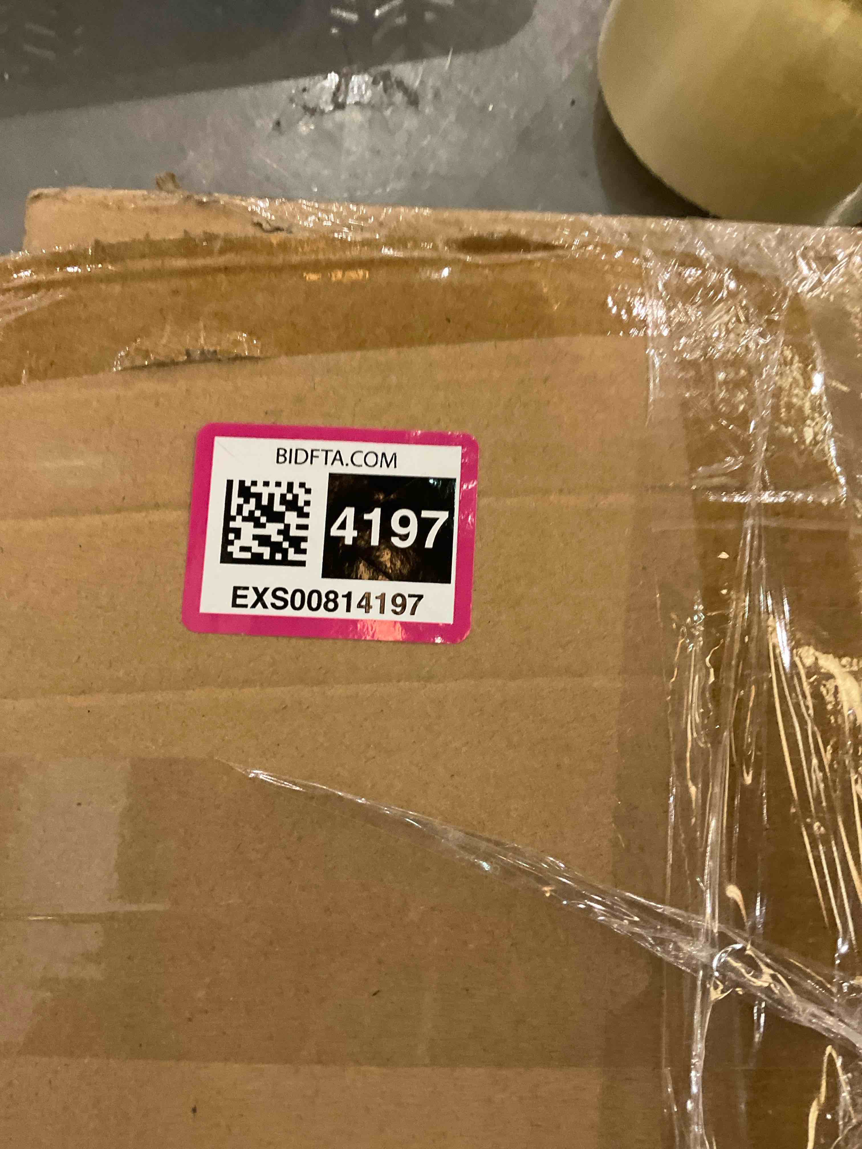 https://s3.amazonaws.com/lotting-images-prod/bidfta/EXS00814197_1698175295963.jpeg