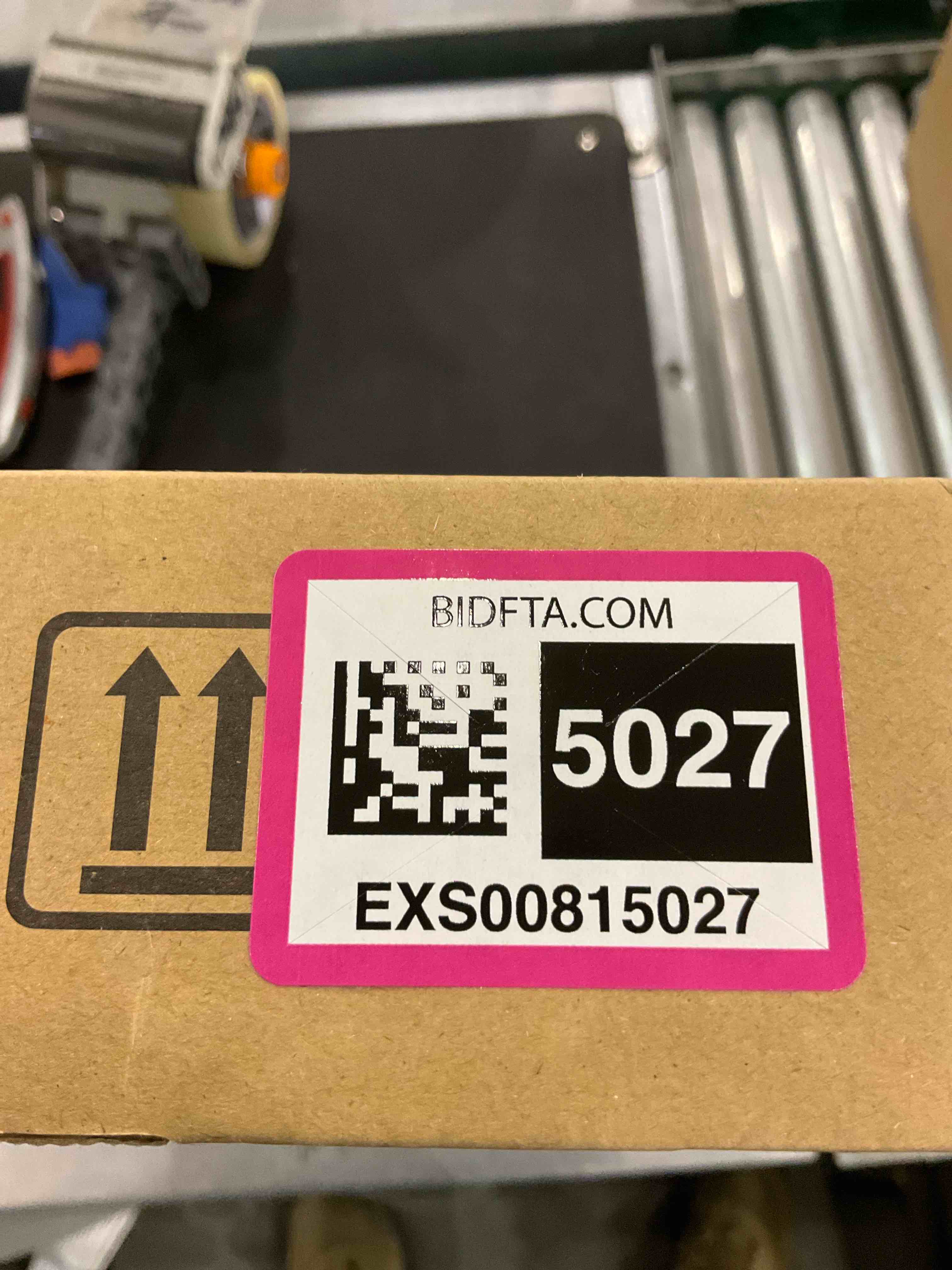 https://s3.amazonaws.com/lotting-images-prod/bidfta/EXS00815027_1698234953358.jpeg