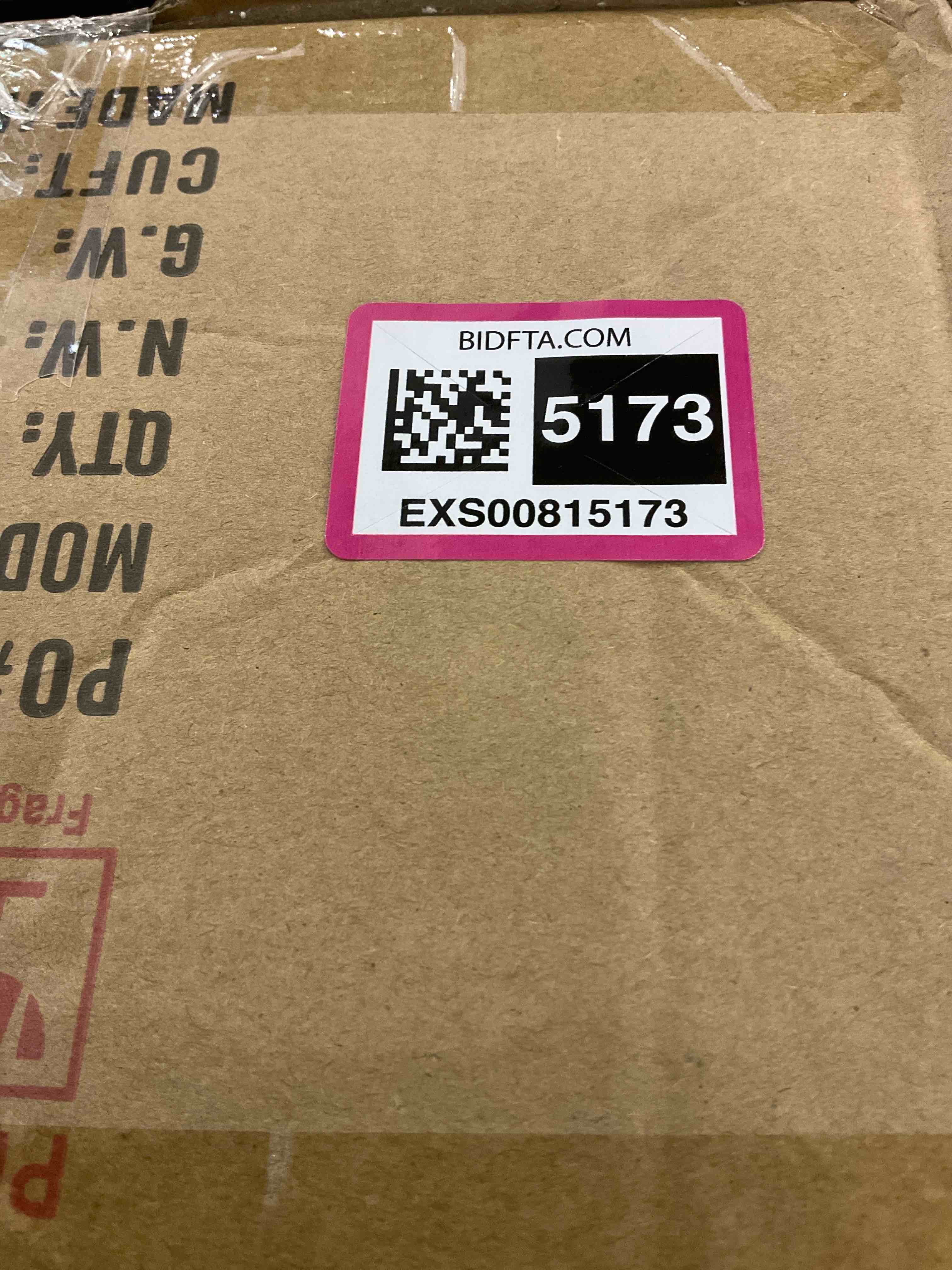 https://s3.amazonaws.com/lotting-images-prod/bidfta/EXS00815173_1698322562402.jpeg