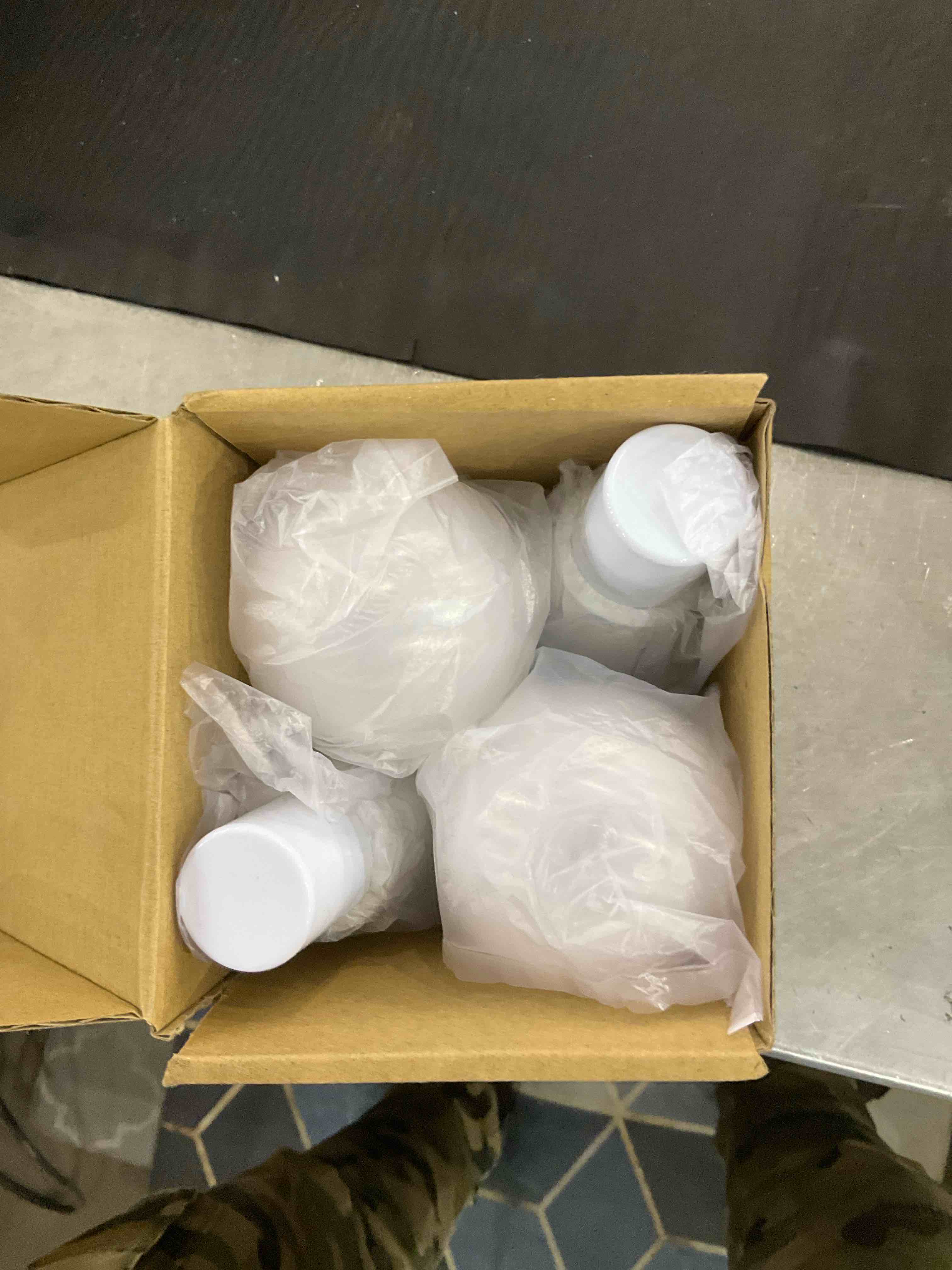 https://s3.amazonaws.com/lotting-images-prod/bidfta/EXS00815177_1698323185251.jpeg